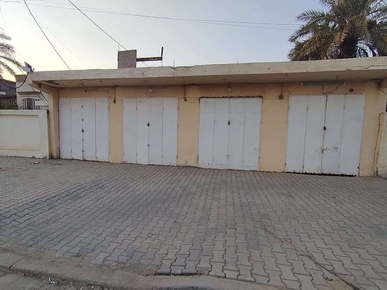 أبواب حديد دفتريه عدد/4 مع جام خانه عدد/3 حديد درجه اولى للبيع السعر الاتصال على رقم الهاتف *********** مكان ناحية اللطيفيه خلف المركز الصحي.. من رخصت الادمن ارجو المساعده لنشر المحتوى مع الشكر
