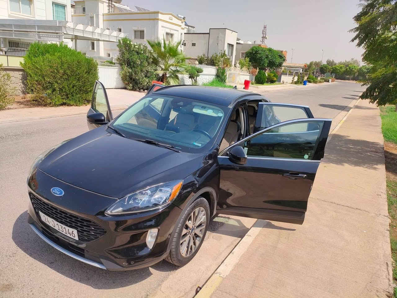 Ford ESCAPE titanium 2021 2.0T
فول مواصفات✨

🔹محرك 2.0T توربو حجم مرغوب 

🔹 محرك أربع سلندر مرغوب 
 
🔹 دبل إكسل بخمس وضعيات قياده
🔹كود باب Door code
🔹بصمة شغال
🔹تشغيل عن بعد
🔹 كوشن جلد
🔹كوشن تدفئة + خزن ميموري 
🔹 سكان هيتَر
🔹 گيج الكتروني
🔹 صندوق جك 
🔹 بريك بصمة أوتو هولد Auto hold
🔹نظام إيقاف وتشغيل المحرك التلقائي عند التوقف Auto start-stop
🔹رادار امامي مع نضام مثبت سرعة زكي Adaptive cruise control 
🔹نظام المساعدة في البقاء داخل المسار Lane keeping
🔹باب صندوق خلفي يفتح تلقائيا بالقدم Hands-free 
‏lift-gate
🔹 ماشي ٨٦ الف ميل
🔹بيه قطعة صبغ بنيد فقط بدون دواخل بدون شاصي،بدون ايرباك
🔹گير و محرك شرط
🔹سياره رقم دهوك
📍مكان اربيل.. موصل
        الشراي يتصل ويدلل
📞 ***********.. واتس ماسنجر
اكتب رقم 1 لمعرفه السعر
