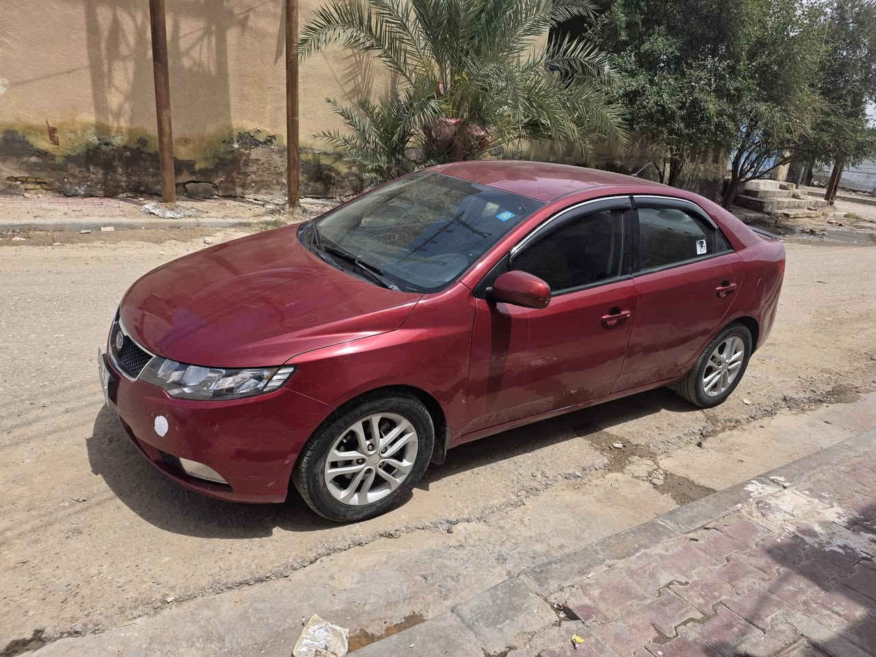 سيراتو خليجي موديل 11 محرك 1600 باسمي  سعرها 75 للاتصال ***********
