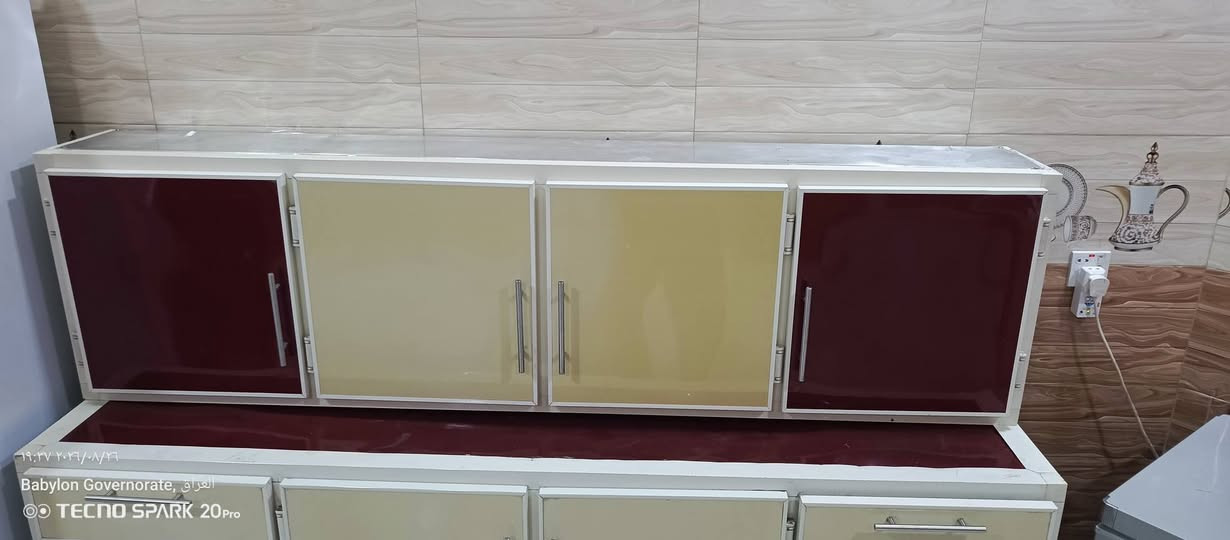 للبيع كاونتر تسكام تركي درجه اولى مستخدم شي قليلا الطول مترين والسنك مترين للاستفسار 
***********
