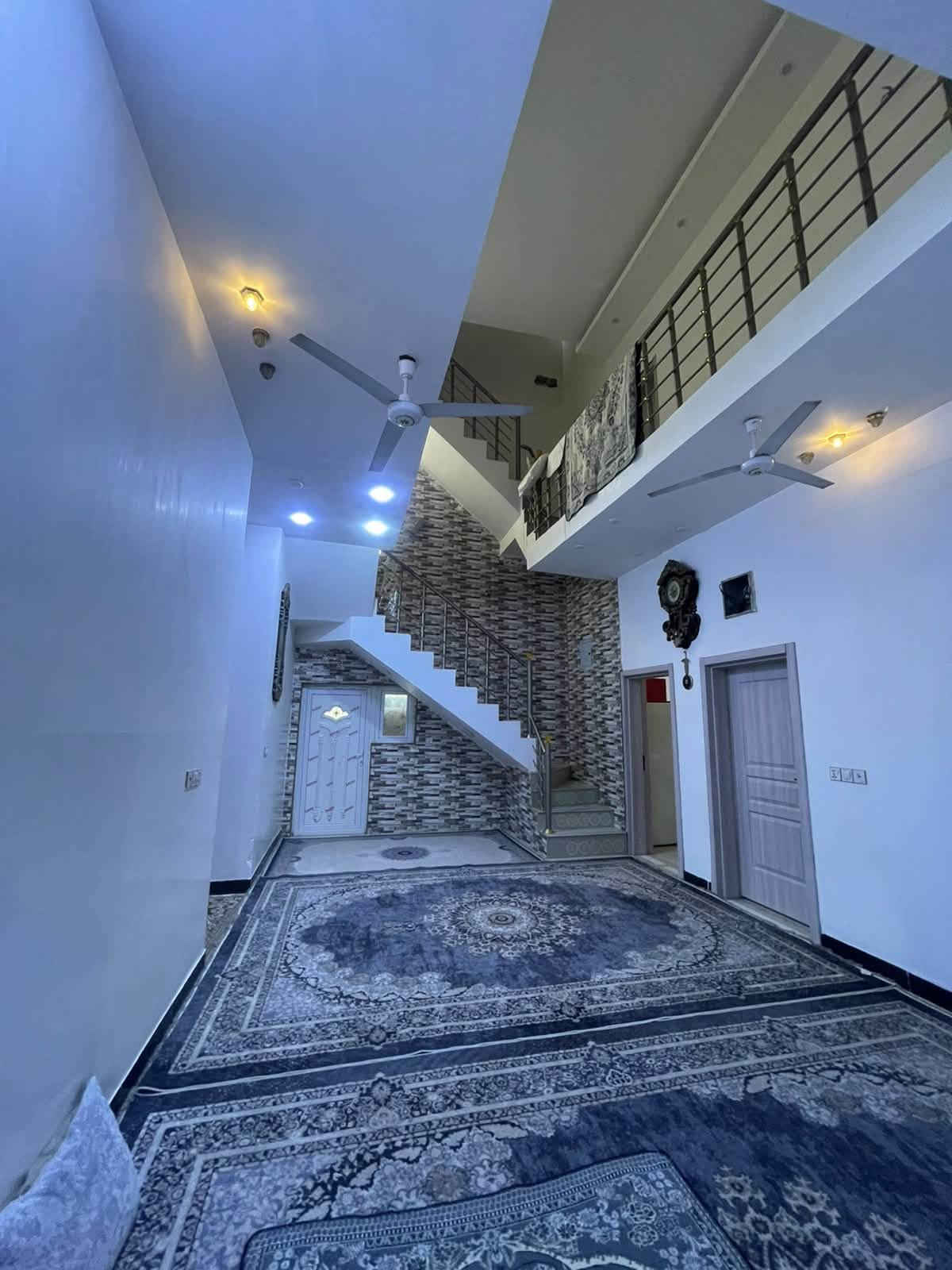 ٢٠٠م • طابقين • سويتات