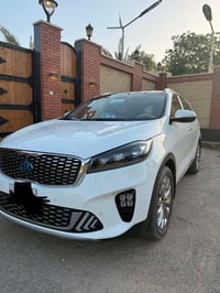 كيه سورنتو للبيع موديل 20 سياره بسيمي رقم بغداد 6 سلندر مواصفات بنرومه...