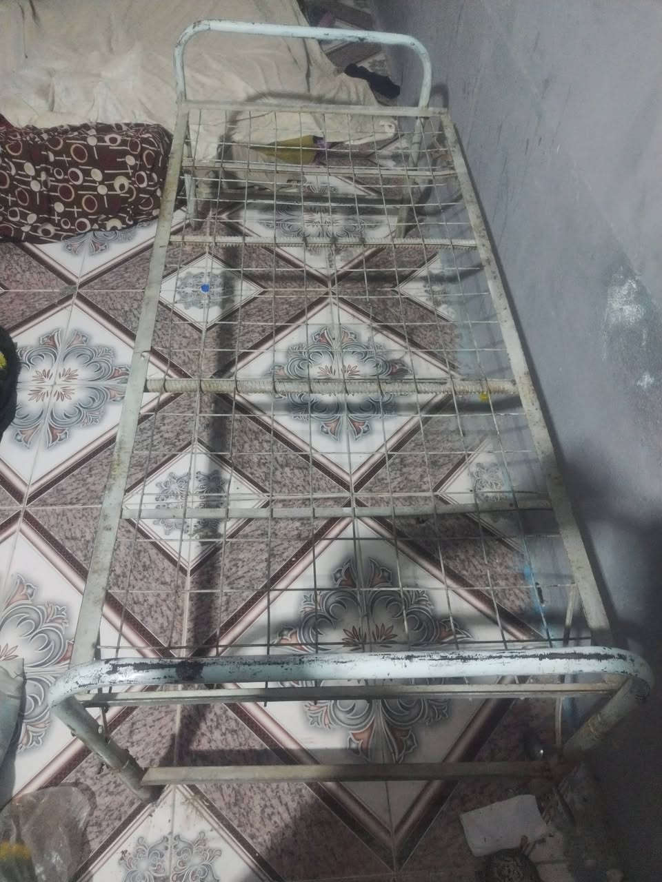 سلام عليكم
الطباخ الفرن مالته ما يشتغل سعره 50 وبي مجال قليل

 
الجربايه سعره 20 وبيه مجال

المبرده البنفسجيه بس كشر بدون ماطور سعره 20 وبيه مجال

المبرده الجبيره بيه ماطور بس ضعيف كلش سعره 25

مكاني كربلاء حي العامل
 قرب جامع ال شبل
للستفسار ***********
