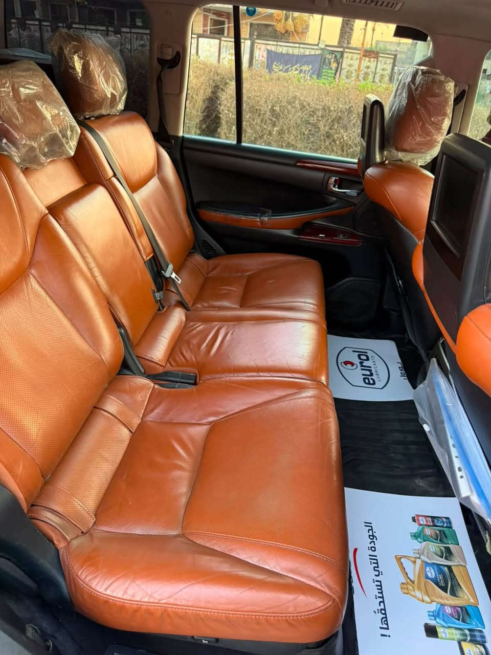 لكزس LX570 موديل *2013* ماشاء الله 🚙💎
- *الممشى*: 137 ألف كم
- *الحالة*: بيها PDR بالصندوق + الدعميات مصبوغات
- *المواصفات*: فول 1 على 1 بريمي
- *السعر*:33 ألف دولار
 •* مكان سياره بغداد حي اور 
•*  لتواصل .***********
*ملاحظات سريعة عن السيارة:*
1. *PDR بالصندوق* = تصليح بدون صبغ، يعني ضربة خفيفة وانشالت
2. *دعميات مصبوغات* = غالباً تجميلي، 
3. *فول بريمي* = اعلى فئة، بيها تبريد مقاعد، شاشات خلفية، رادار، بانورام
