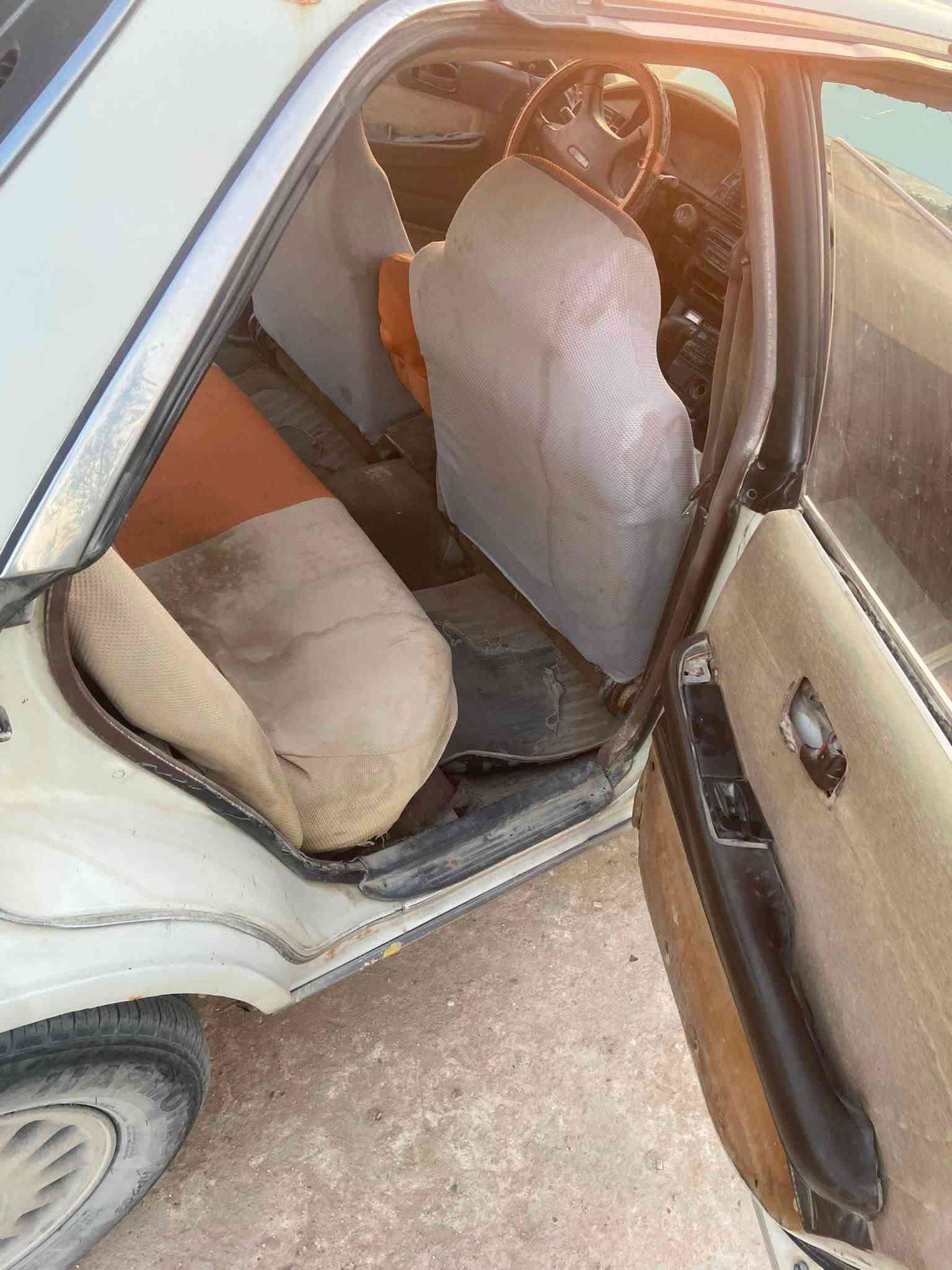 سلام عليكم سياره مارك كصيف البيع موديل ١٩٩١سياره مكفوله من كلشي ما عدا هاي الضربه الي واضحه بل صوره سنويه  2030سياره باسمي محرك ونجي نضيفه لا تبخير ولا تنقيص 
گير جديد كسر كارتون توني شاده 
سياره عوزها بس ترتيبات بسيطه 
مكان البصره خور زبير 
تواصل ***********
سعرها 37وبيها مجال بسيط
