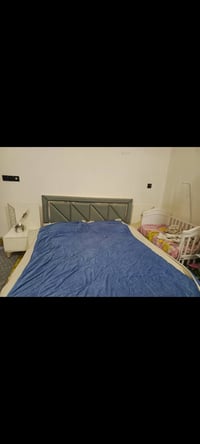 ميز تواليت • مراية مكسورة • مستعمل