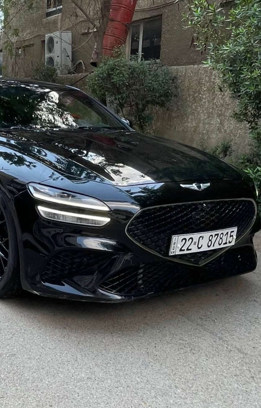السلام عليكم 
‏بيع مستعجل أرخص جنسيز بالسوق

للبيع  او مراوسGenesis G70 سبورت برستيج 
— محرك 3.3T  
حادث جاملغ وبنيد صور الحادث و السونار خاص 
رقم اربيل تحويل او  وكالة 
🔹 الموديل: 2022 
🔹 الفئة: Sport Prestige (أعلى فئة)
🔹 المحرك: 3.3L V6 Twin Turbo
🔹 القوة: حوالي 370 حصان 🔥
🔹 الگير: أوتوماتيك 8 سرعات
🔹 نظام الدفع: (خلفي المرغوب 2wd)
🔹 الممشى: 52,000 ميل 
🔥 المواصفات الكاملة:
⚙️ الأداء:
وضعيات قيادة متعددة (Sport / Comfort / Eco/sport+)
شفتات ستيرن (Paddle Shifters)
نظام تعليق رياضي مريح وثابت
نظام اكزوز رياضي صوت متغير عند تبديل وضعيات القياده
🛋️ الداخلية والفخامة:
مقاعد جلد مميزه بالون الاحمر +متغيرة عند تبديل وضعيات القياده
تبريد وتدفئة للمقاعد الأمامية
ذاكرة مقاعد + تحكم كهربائي كامل المقاعد الامامية
ستيرن كهرباء+خزن وضعية +تدفئه ستيرن +نظام الاهتزاز عند التحذير
داخل كاربون وجلد فخم جدا مع احزمة حمراء رياضية مميزه
سقف وتكم كنتارة بالكامل 
إضاءة داخلية (Ambient Lighting)
📺 التكنولوجيا:
شاشة معلومات وترفيه كبيرة
نظام صوت فاخر (Lexicon) 🔊
Apple CarPlay + Android Auto
شحن لاسلكي للموبايل
دشبول شاشة + كامرة عند الانعطاف
🚗 الأمان والمساعدة:
رادار أمامي+قيادة الية + مثبت سرعة ذكي
نظام الحفاظ على المسار
تحذير النقطة العمياء
فرملة طوارئ أوتوماتيكية
كاميرات 360 درجة
حساسات أمامية وخلفية 
🌟 إضافات:
فتحة سقف بانوراما 
تشغيل بصمة + دخول ذكي
تشغيل عن بعد 
مرايا كهربائية قابلة للطي
جنوط رياضية قياس كبير
السيارة جاهزه بدون اي نقص او مسج

السعر 195 وبيها مجال بسيط جدا 

للاستفسار:- مكان السياره بغداد الصليخ *********** بغداد, العراق

