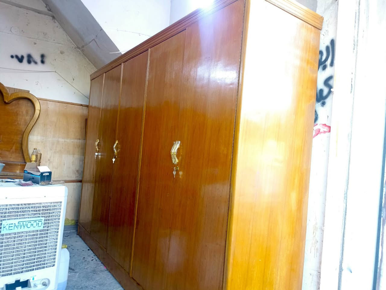ابو ثلاثه 165 كلش نضيف ابو 5 سعره 175 تخت نفر ونص ب 30 مكاني كربلاء ***********
