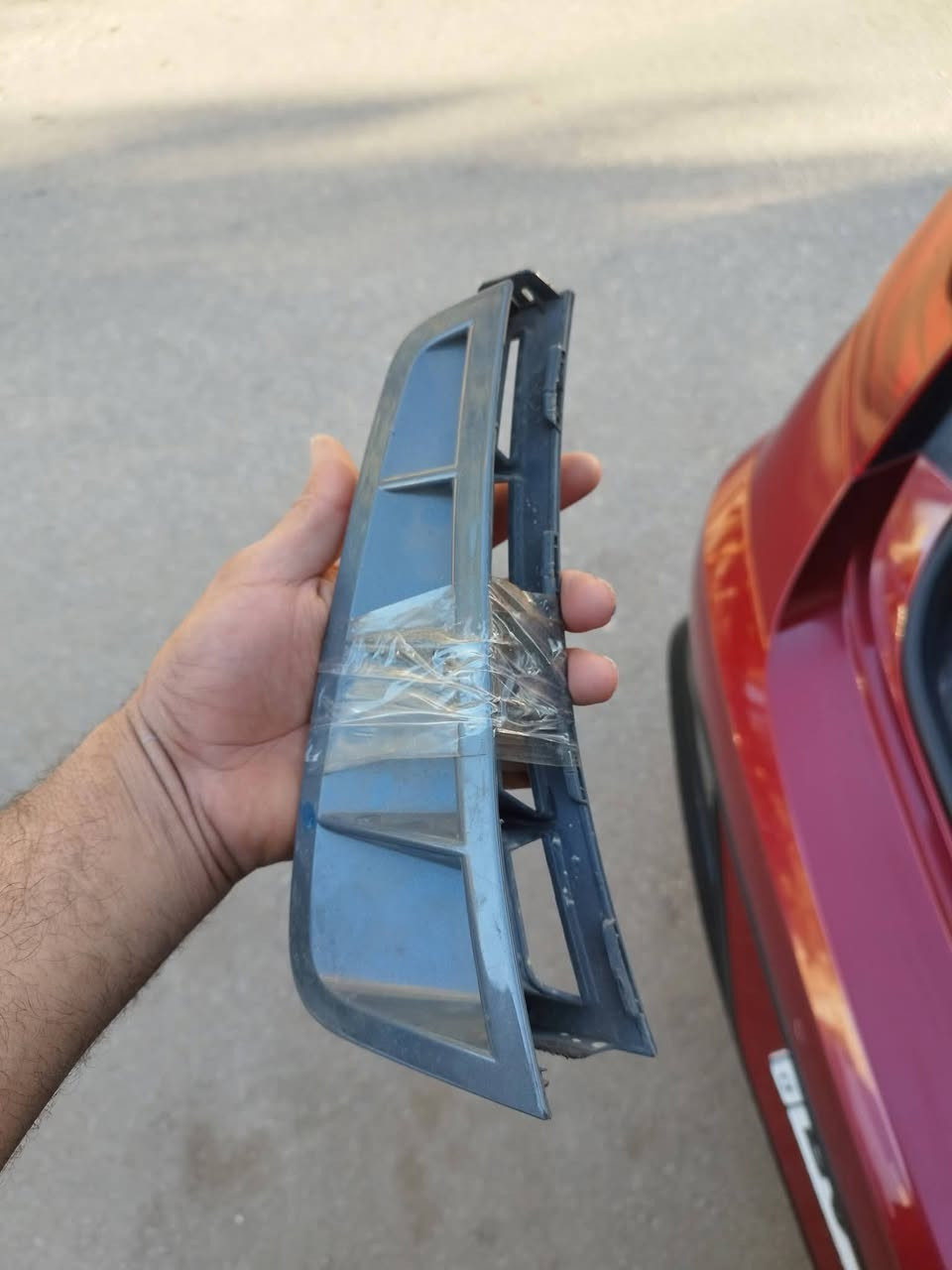 السلام عليكم غراض سوناتا للبيع سعر مناسب مديل ٢٣ لمتدد أو يرهم من مديل ٢٠ او فوك٩ الشراي يتصل //***********
