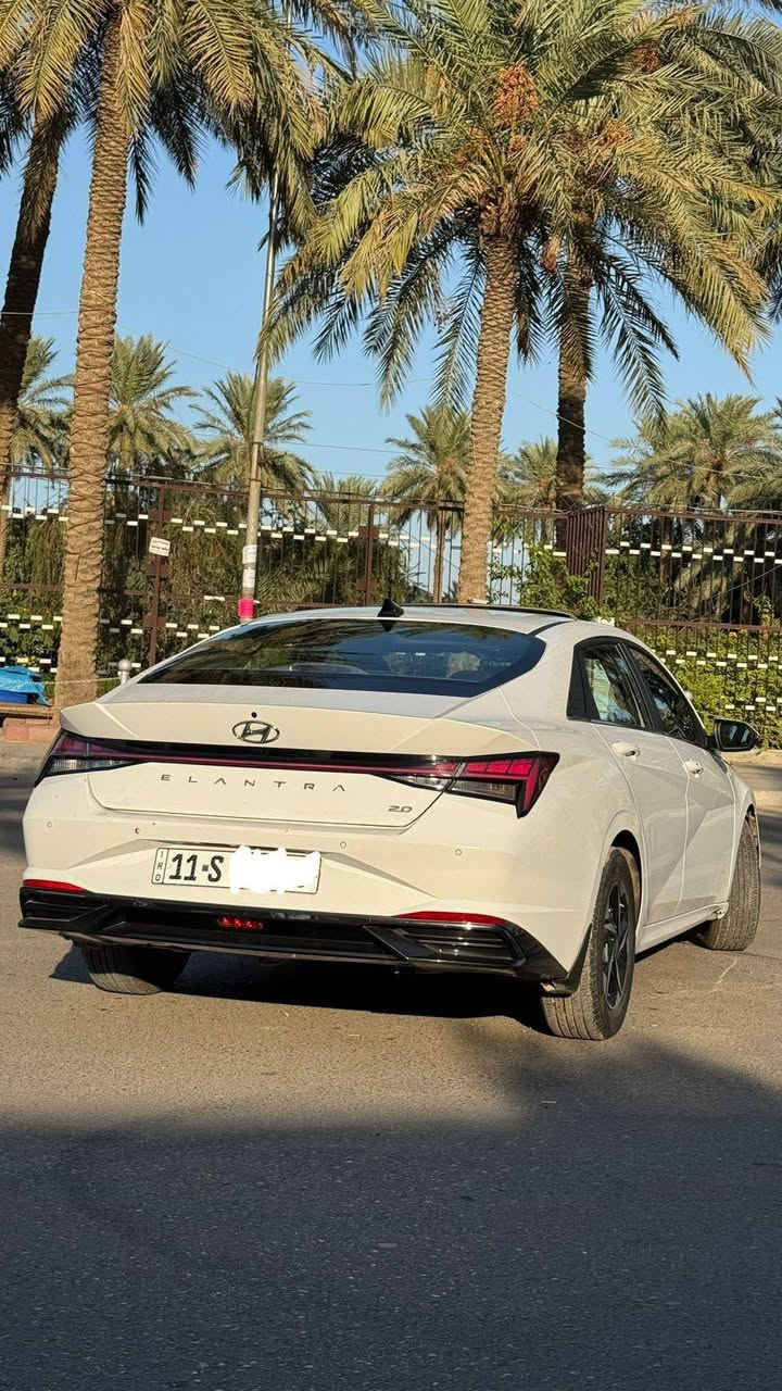 🚘 للبيع النترا 2023 خليجي 🚘
🔹 اللون: أبيض
🔹 المحرك: 2000cc
🔹 وارد خليجي
🔹 كير AT المرغوب
🔹 الممشى: 90 ألف
✨ فول مواصفات: 
✔️ فتحة سقف 2 طكه
✔️ بصمة وتشغيل عن بعد
✔️ حساسات أمامية وخلفية
✔️ نظام ترحيب
✔️ مرايا شفط
✔️ شاشة أصلية تدعم Apple CarPlay و Android Auto
✔️ 3 وضعيات قيادة (Eco / Normal / Sport)
✔️ نظام ABS
✔️ تبريد ثلاجة قطعتين
📌 السيارة بانزين محسن بالكامل
📌 الدهن كله أصلي
📌 باتري جديد
📌 مكفولة محرك وگير
🔧 الملاحظات:
باب خلف السايق صبغ
الجاملخ الخلفي عكس السايق صبغ
بارد بلبنيد شوية
رصعات خفيفة بالدواسة
بيها دواسة بسيطة تحت باب السايق ومصلحة
ومرفق صوره السونر للسياره
💰 المطلوب: 160$ 
📍 المكان: بغداد - حي الجهاد / حي الحسين
📞 ***********
