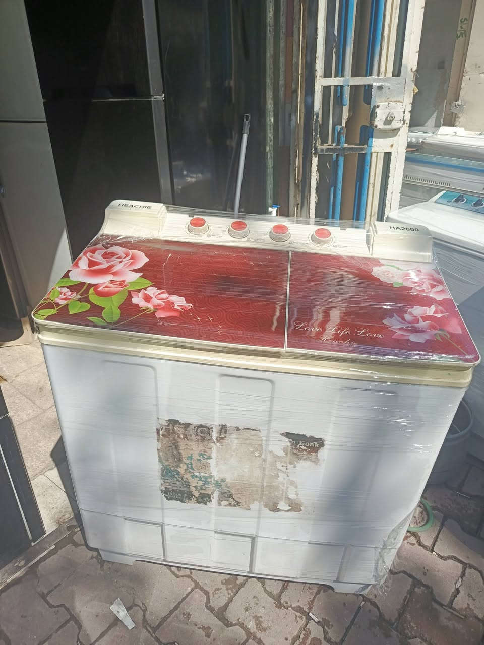 سلام عليكم غسلات للبيع كلهه بضمان وشرط ويوجد توصيل داخل سليمانيه الاستفسار ***********واتساب

نص مكتوب في الصور:
- ***********
- ***********