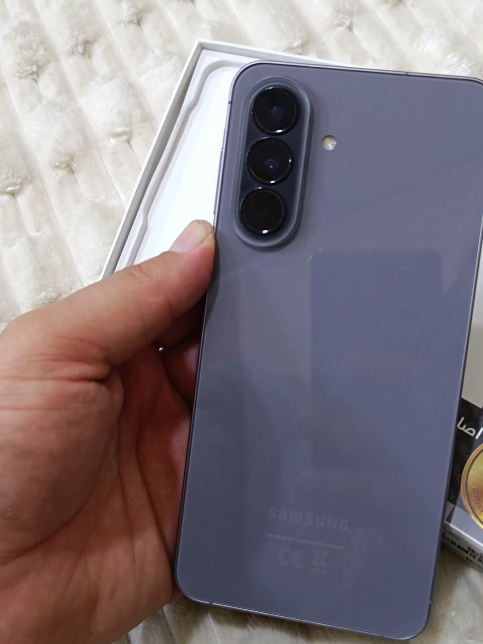 GALAXY A57 5G
 نرخى 650  هه زار 
زاكيره 256  رام 12
 خاوينى 99% 
كامل  ئه شيا بي عه يب  و به زه مان 2رؤژ 
گه ياندن هه يه
شوين كه ركوك 
***********
***********
------------------------------------------------------------------------------------
GALAXY A57 5G 
سعره 650 الف 
ذاكره 256  رام 12
  نظافه 99 %    
 غراضه كامل مابيه عيب خطين  و  بضمان يومين الفحص
متوفر توصيل
مكاني كركوك
***********
***********
