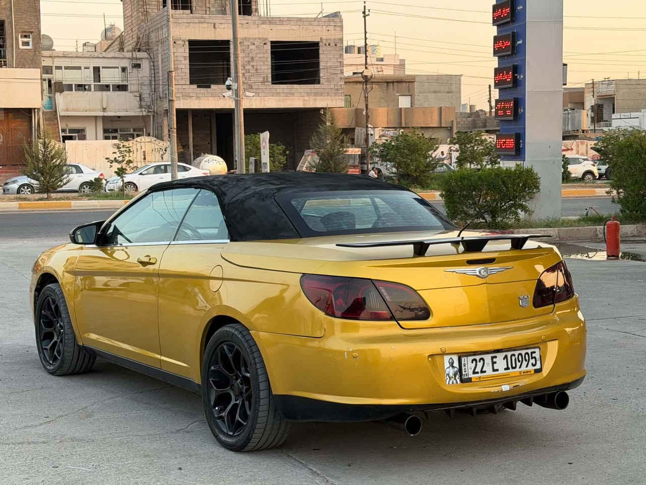 *********** كرايسلر C200 مودیل 2010 كير اتوماتيك و عادي شاشه ايباد كامره كير محرك تبريد شرط رقم سنوي جديد سياره جاهزه نضيفه سبوغ عام جماليه بدون ضرر داخل بيها 8 ورقه غرامه ينزل من سعره سعري 55 ورقه مجال مكان اربيل بنصلاوه ***********
