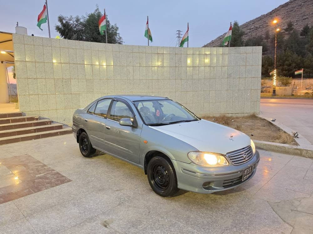 نيسان صني • ٢٠٠٢ • رانية
