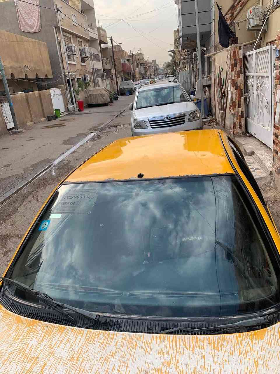 سلام عليكم ورحمة وبركاته عندي سيارة للبيع بيجو 2012 كوم حديدة بيعها سيارة تشتغل راعية ميت أبوي يصير سعرها 15 ورقة بيها مجال ***********￼￼￼￼
