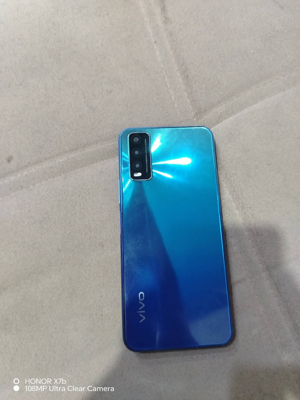 جهاز فيفو للبيع
Vivo Y20s
ذاكره 256 
8 كيكا رام
بصمه إصبع
المواصفات موضحه بالصور
شرط جهاز كلش نظيف بس مبدل شاشه
سعر 80 وبيه مجال بسيط حيل 
***********
