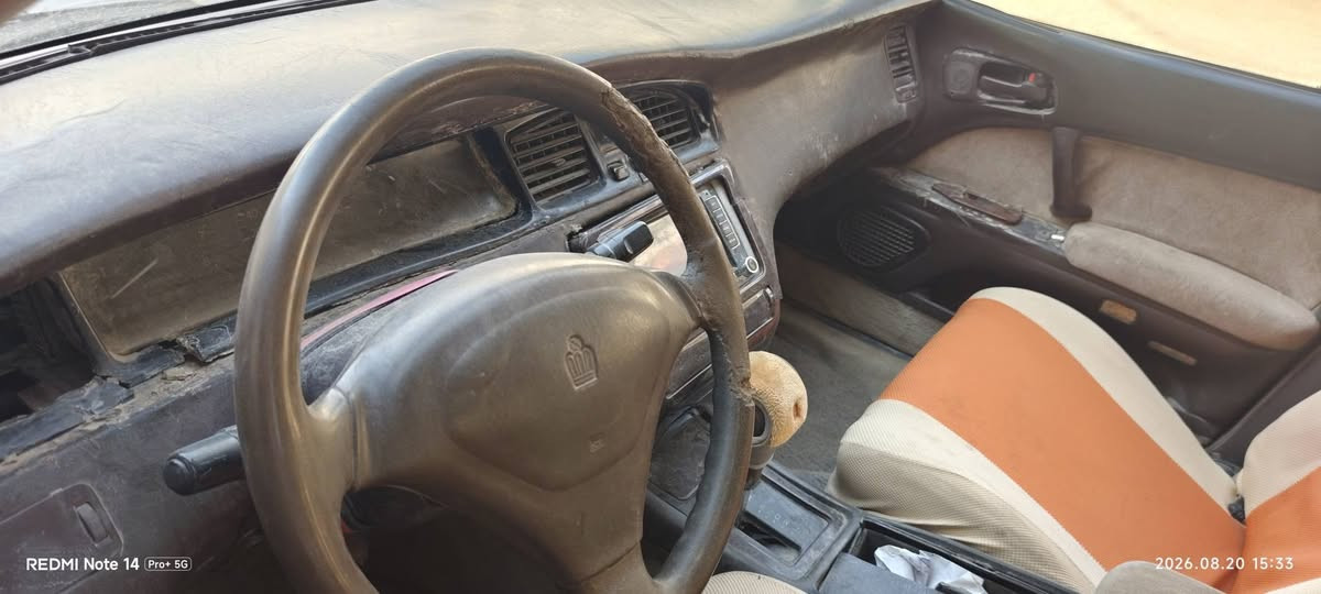 السلام عليكم 
سياره بطه متصل 

موديل 1993
سياره نظيفه 
سعر السياره 38 بيه مجال
مكان السياره بصره قضاء المدينة 
رقم الهاتف ***********
