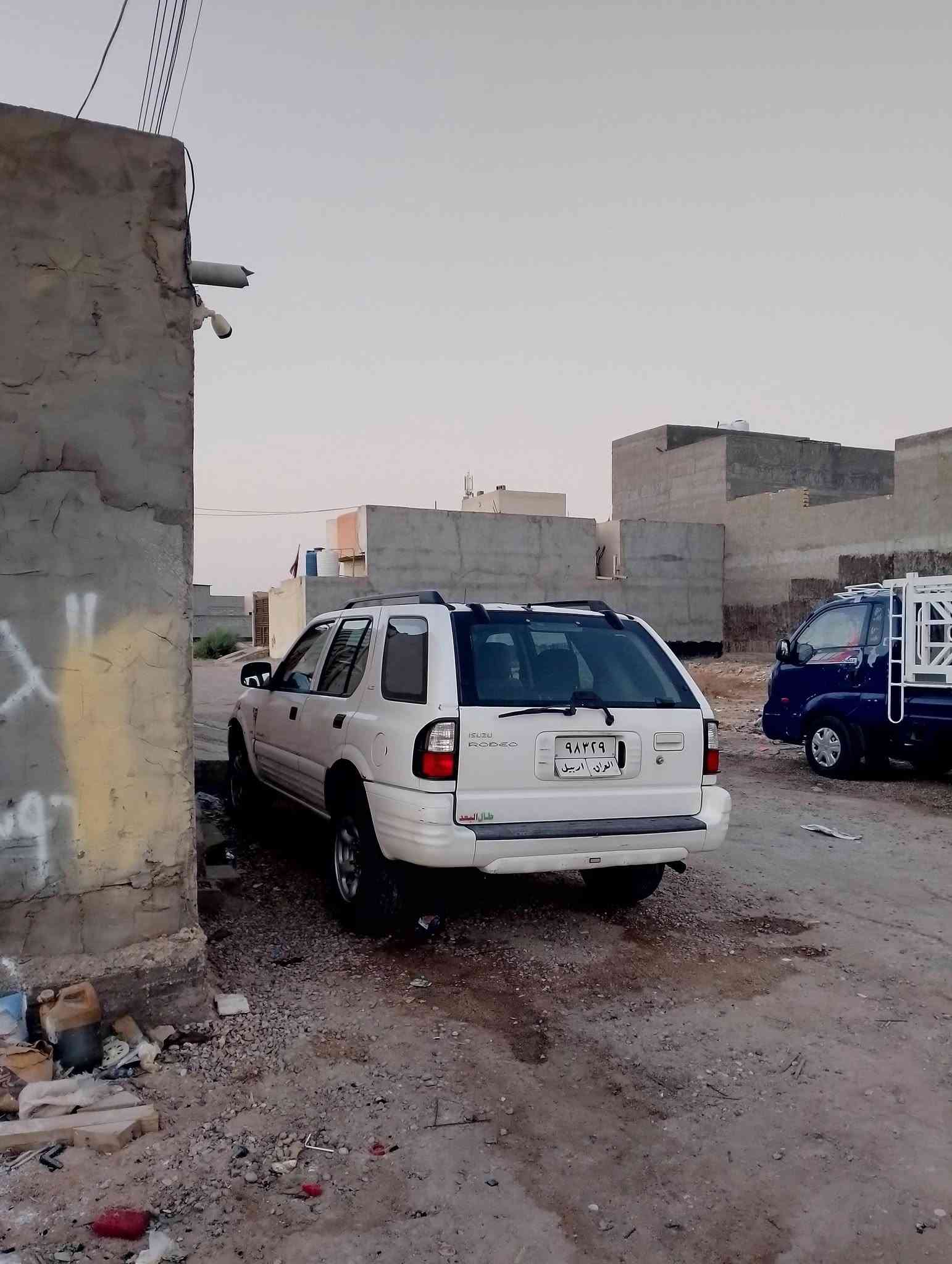 سلام عليكم ازوزا للبيع موديل 2000 سنويه منتهيه وراعيه عربي بل بصره يمي مكينه 3000 فيفيتي تخم تاير جديد حته السبير جديد تبريد تتدفه شغاله كهربائيات كله شغاله فقط طوافه عطلانه داخله نضيف بيه ضربه ربع البنيد والمدكر رادلهن معجون وصبغ وبيه خايسات قليله المكان البصره التنومه السعر 48 وبيه مجال للشراي السياره جاهزه رقم الهاتف ***********
