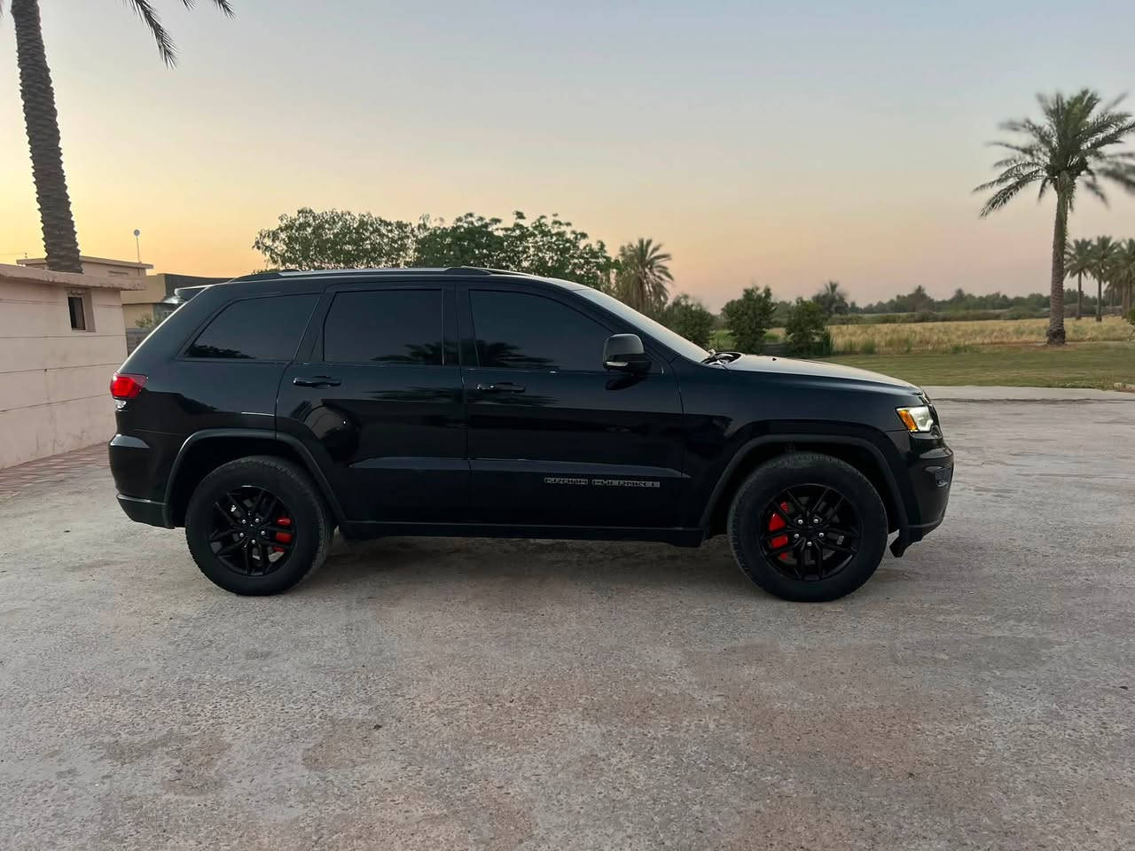 السلام عليكم 
للبيع او مراوس حسب القناعة
‎جيب 2020 Jeep
شيروكي فول مواصفات 1/1
رقم بغداد باسمي سنوية وهزة جديدة 
ماشيه 78 الف حادثه بنيد وشوية جاملغ
وبيها بابين كلير من امريكا

تجي تفحص بيدك لان هذا حديد وين تاخذها اخذها عجبتك عيوني الك
ما عجبتك فدوه الك ❤️

كير محرك مكفول 
مكينه 3600

فتحة قف سلايت

شاشه كبيره

كشنات جلد+تدفئه 

كشن كهرباء

تشغيل عن  بعد

صندوق كهرباء

حساس خلفي + كامره دواره

رادار جانبي + خلفي +توقف ذاتي

قطعتين تبريد

بعد بيها هواي مواصفات 

السياره تخم تاير جديد باتري جديد 

ادامه كامله للمحرك ترايك مفتوح

مكاني بغداد ، الكرخ 

السعر 190$🔥وبيها مجال

***********
