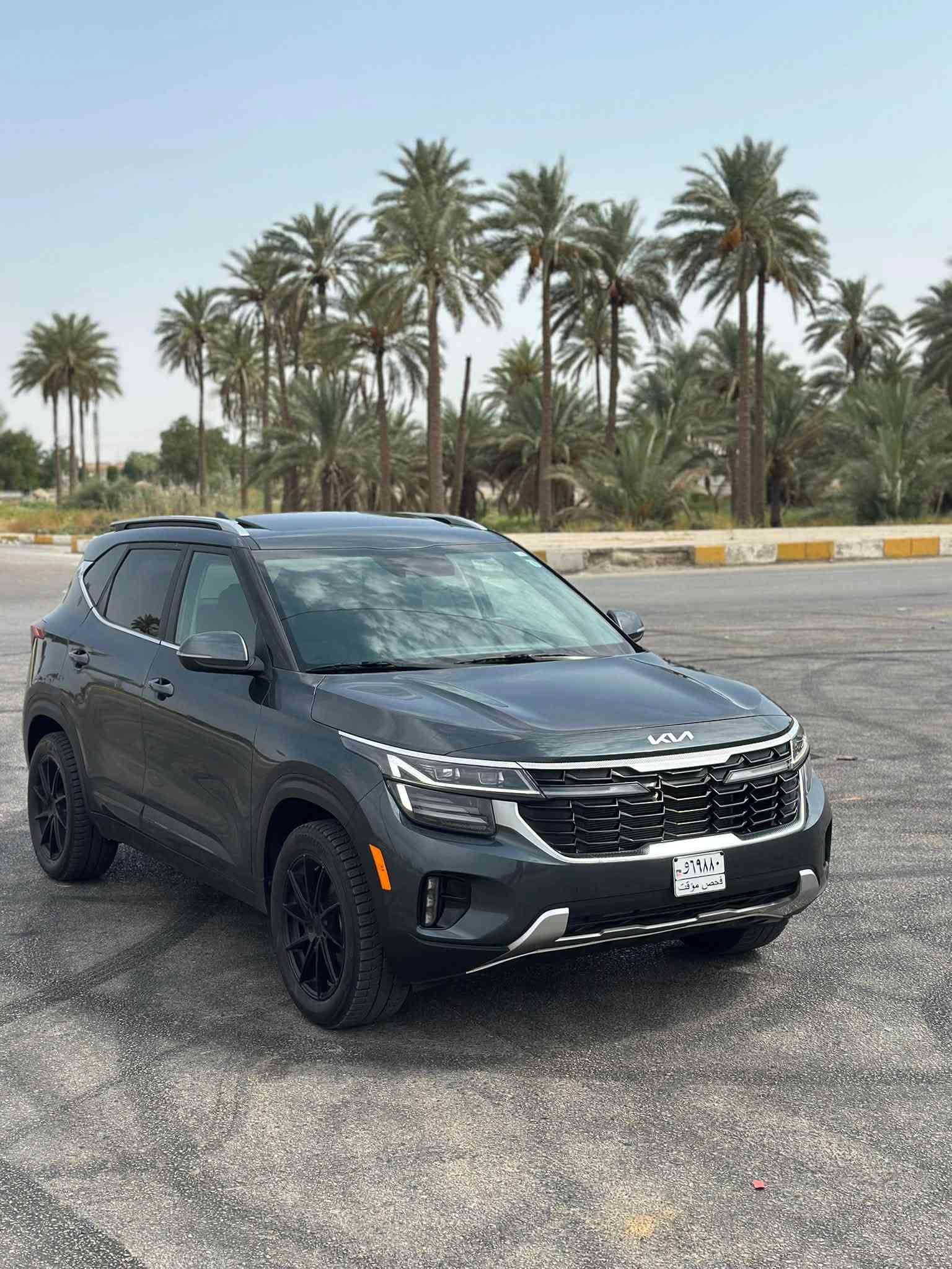 السلام عليكم 
للبيع فقط … كيا سلتوز ٢٥ دخول جديد بدون رقم منفيس باسمي حادث السياره باب خلفي مبدل ومصبوغ واجه بيه جاملغ  امامي كلير فقط كلير بدون فتح السياره بدون ايرباك صور الحادث مرفقه بلمنشور  فول مواصفات للاخير 
‏✅ بصمه
✅ فتحه سلايت روف 
✅ شاشه كبيره 
✅ كشنات جلد 
✅ كشنات تدفئه
✅ استيرن تدفئه
✅ تشغيل عن بعد 
✅ فور ويل 
✅ اشاير بل مري 
✅ ويل كب كروم حجم ١٧ 
✅ تحكم سترين + قياده ذاتيه 
✅ نقطه عمياء
✅ نزول منحدارت 
✅ تبريد قطعتين 
✅ رادار امامي وخلفي وجانبي 
✅ لد نهاري ليلي 
✅ شاشه كار بلي 
✅ عداد دجتل 
✅ ماشيه ٢٤ الف ميل 
وباقي المواصفات المعروفه 
مكان السياره بابل الحله 
هـ ***********
