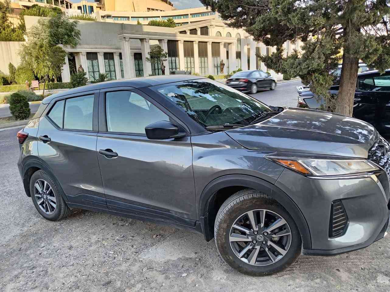 نیسان كيكس ( Nissan Kicks ) مۆدێل 2024 
گێڕو مەکینە و تەقەو رەقەی بەشەرت
٤ تایەی تازەی لەسەرە
سەنەوی و و هەزەی تازەیە
27 هەزار ڕۆشتوە
مواسەفات ئەمريكى
نرخى 125 گەڵا مامەڵە
شوێن // سلێمانى
بۆ زانيارى / *********** .. *********** Singapore
