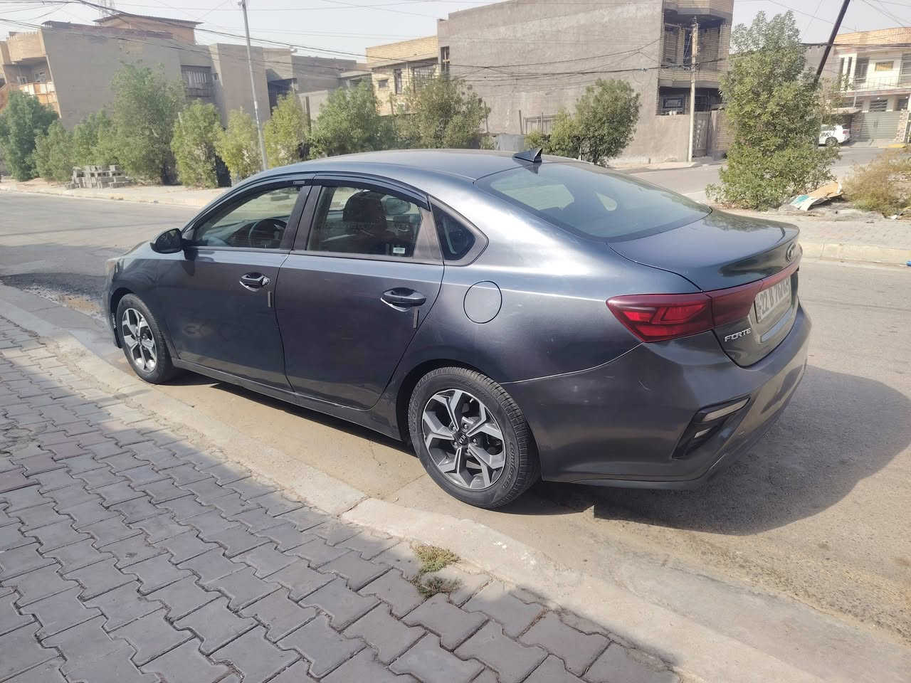 سلام عليكم فورتي موديل ٢٠٢٠ جيتي  نص فول شاشه كامره لادار امامي سبورت محرك ٢٠٠٠ دوش ما مفتوح على واضع الشركه ماشيه  ٨٠ الف  اخوان سياره بيها بمريكه بابتين بدون دواخل وبلعراق مشخوط جاملغ ولباب مرشوشات كلير سياره اي داخل مابيها ابيع عله لفحص  وبيها سونار العنوان بغداد سيديه تحويل مباشر هزه ورقام وسنويه جدد السعر 113 وبيها مجال حك الجيه ***********  ***********
