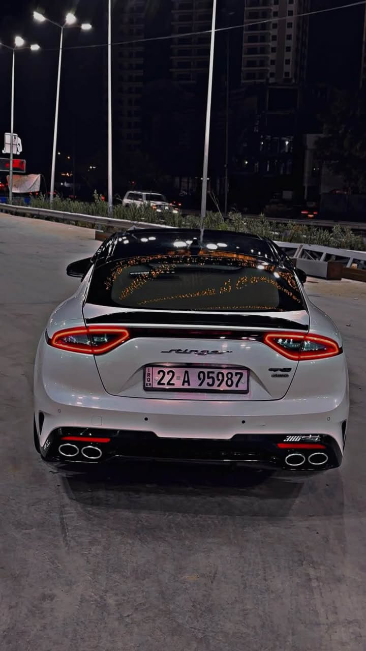 السلام عليكم
للبيع 
كيا ستنكر GT1
موديل 2018
رقم اربيل بسمي 
وارد امريكي 
حادث بنيد وجاملغ بسيط بدون شواصي وبدون لغود 
حجم المحرك 4سلندر تيربو 
فول مواصفات 
فتحت سقف بانوراما 
مري شفط 
صندوق كهرباء 
حساسات خلفي + امامي 
رادارات ب المري ورادار امامي 
كشنات جلد تدفئه
شاشه كبيره ابل كار بلي 
تحكمات ستيرن جهتين 
شفتات ستيرن 
تحديد مسار 
مثبت سرعه كروز 
سماعات هارمن كاردن 16 سماعه 
انضمه قياده سبورت + ايكو + نورمال 
السياره جديده وعليه ادامه جديده بدون اي نقص 

سعر 157$ وبيه مجال بسيط 
عنوان بغداد الاعضمية

اتصال
                                                         ***********

نص مكتوب في الصور:
- 10 54 pm Monday السی
- 12:55 You 10/26/25, 11:46 AM OPEN Photos of 2018 KIA STINGER PREMIUM, KNAE25LA1J6016477 Stock no: 22619469 Back to top Lot details Reply