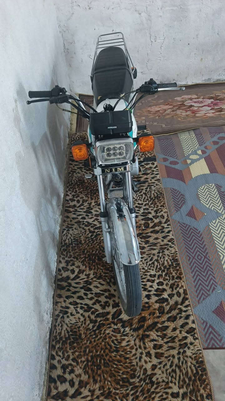 سلام عليكم دراجه للبيع نامه 3 احرف موديل 24 اوراق مكان بابل مشروع مسيب سعر 625 وبيه مجال حك الجيه *********** موجود واتساب

