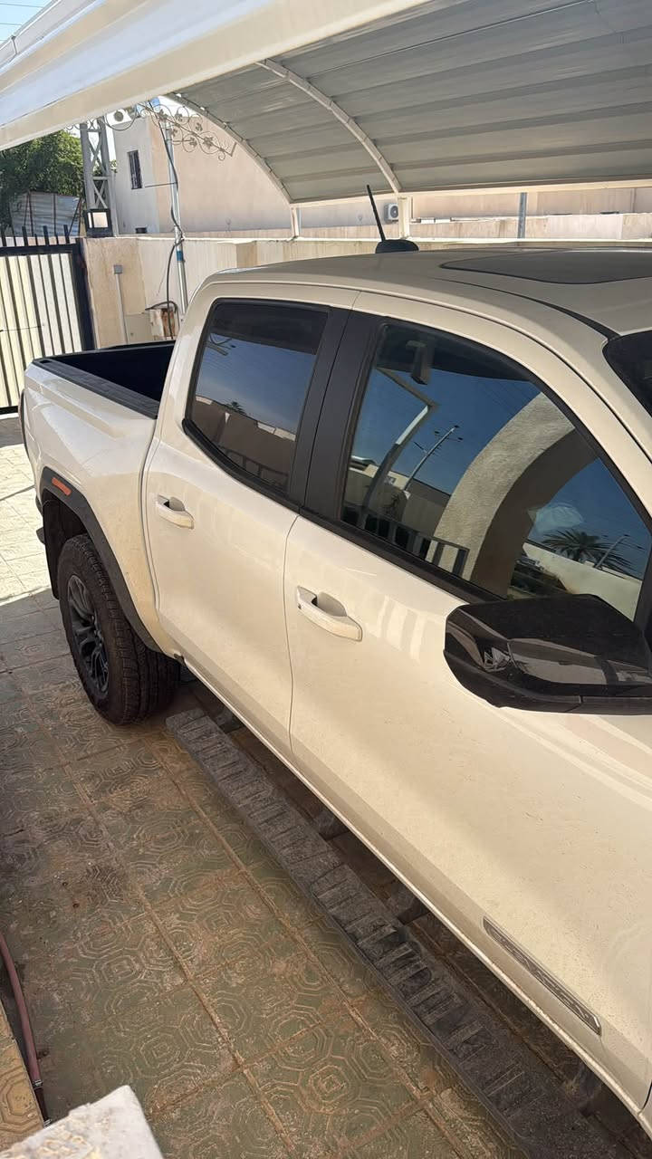 GMC  Canyon 2024 
فول مواصفات بدون فور ويل
1-سلايت
2-كشنات جلد
3-كشنات تدفئه
4-تبريد قطعتين
5-حساسات
6-كامره 360
7-رادارات ونقطه عمياء
8-هاندبريك بصمه
9-دخول ذكي وتشغيل بصمه
10-تشغيل عن بعد
السياره بيها اربع اصابع بالبنيد فقط
مكفوله حته من الشخط
حالياً ماشيه 42 كلم وقابل للزياده
السياره مرقمه اربيل باسمي وشرط التحويل
السعر خابر على رقمي او راسلني خاص
***********
مكان السياره صلاح الدين بيجي حي المصافي
