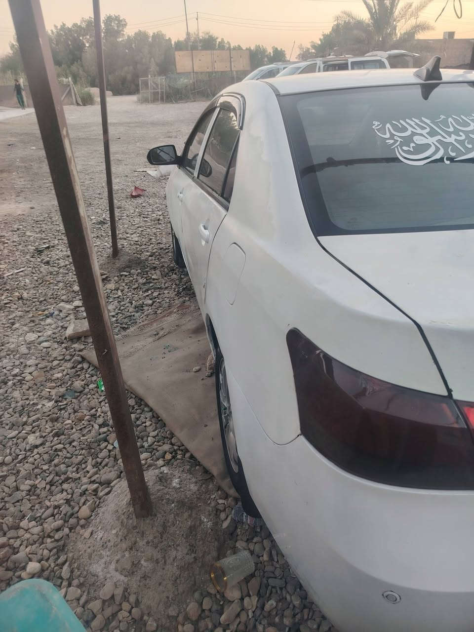 السلام عليكم بيوايدي مديل٢٠١٣ سياره بيهه صبغات موضحه بالفيديو كلهه محرك كير تخم تاير كهربائيات شغال السنويه نافذه ب24 مصفره غرامات السياره بسمي تحويل مباشر السعر 32 قفل غير متواجد عالفيس للتواصل *********** مكان السياره ديوانيه الحمزه الشرقي
