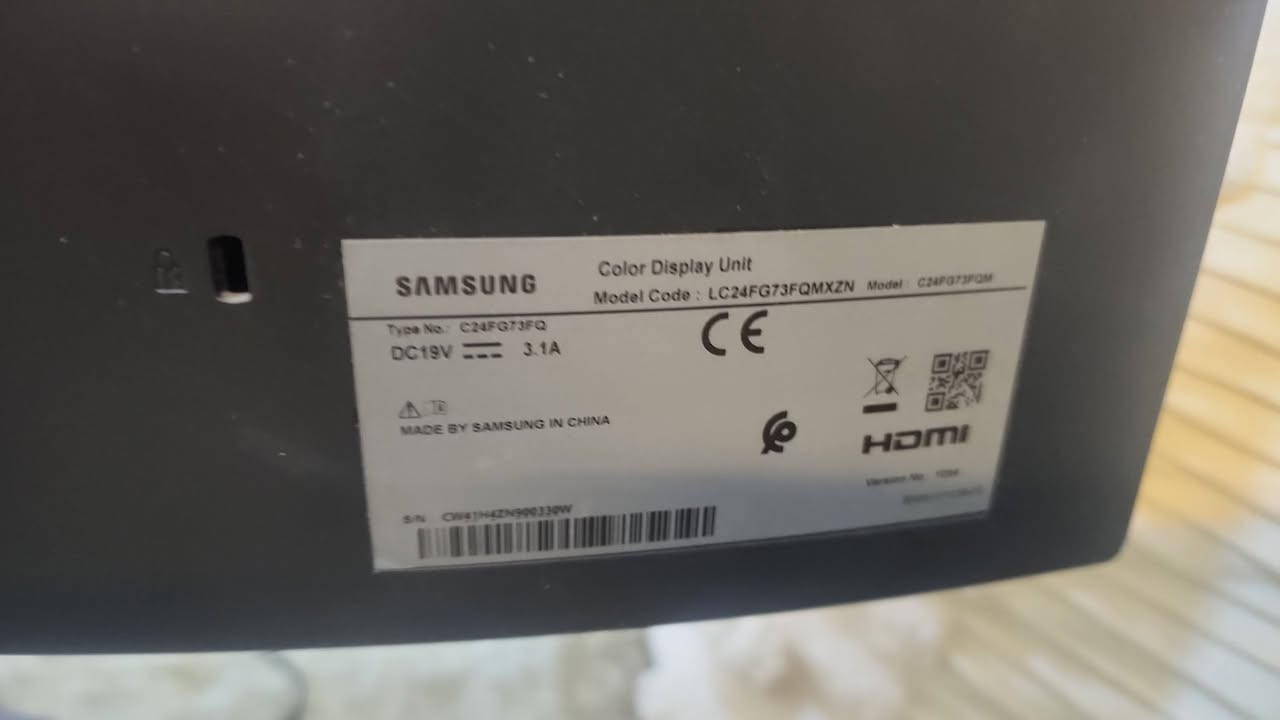 شاشة Samsung Gaming Curved 24" للبيع
للبيع شاشة سامسونج كيرف قيمنق، موديل C24FG73FQM، نظيفة وشغالة تمام.
 * مقاس 24 بوصة.
 * تردد 144 هرتز (سلسة جداً).
 * استجابة 1ms.
 * معها المحول الأصلي والستاند.
   السعر: ١٢٠ الف
   المكان: بغداد 
   للتواصل: ***********
