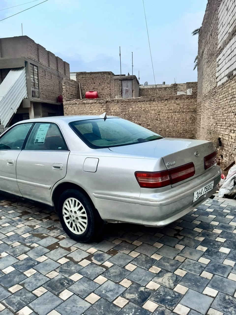 سلام عليكم سيارة مارك مديل 2000  سيارة خير من اللة سيارة من اكلكم مال بيت يعني نضيفة كلش اللهم مصلي سيارة رقم انكليزي باسمي مكفولة من كص من كلشي تحويل ثاني يوم سيارة مكينتهة ون جي سيارة عنوانهة دوانية سعر خاص او على هاذة رقم بي وتساب ***********

