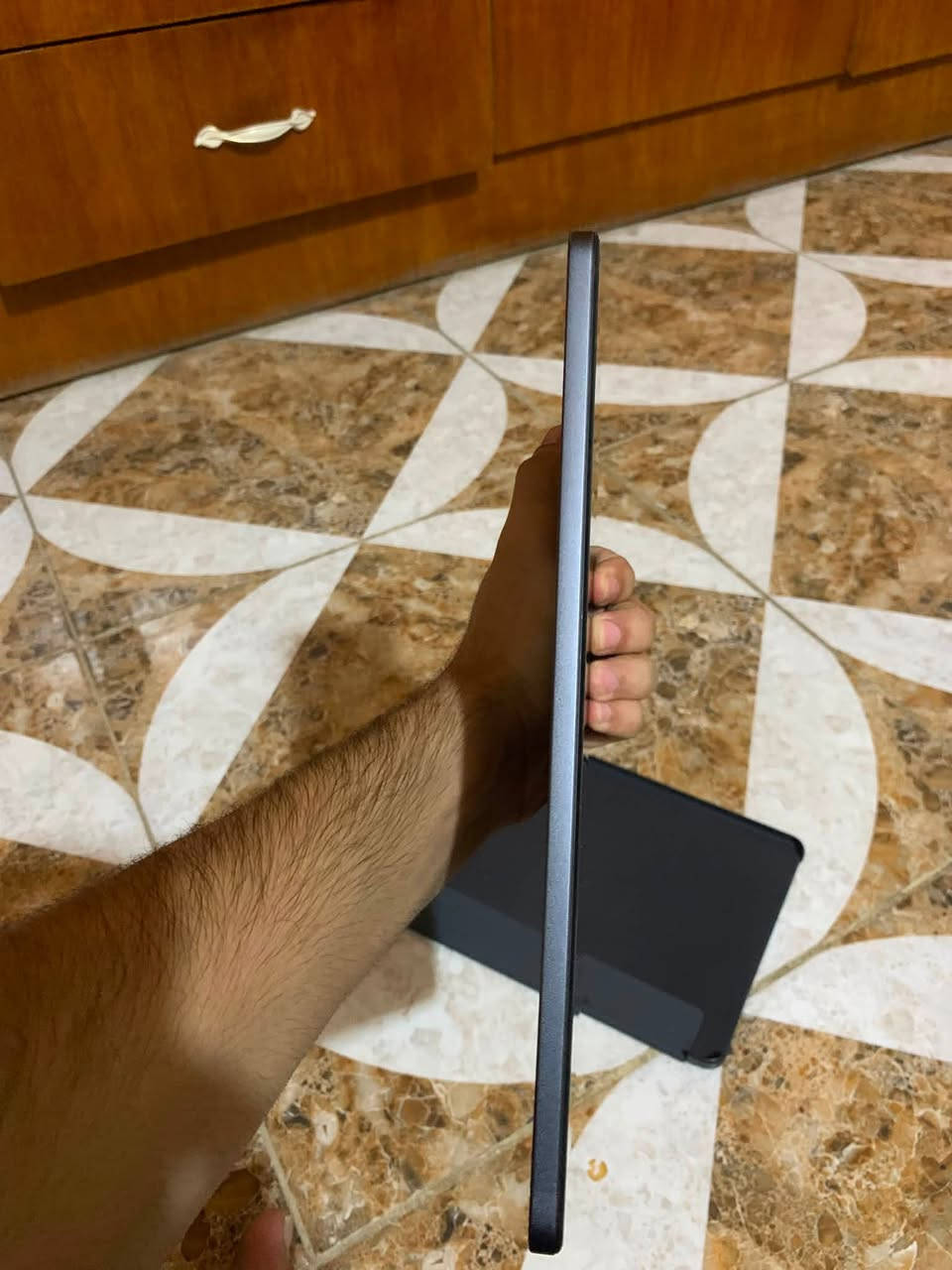Redmi pad 2
للبيع 
ذاكرة 128 
بطارية 9000( يوم كامل بدون شحن) 
نظيف شخط مابي اخو الجديد استعمال قليل جدًا
يجي وياه شاشة حماية وكفر ويه الكارتون 
السعر 180 وبي مجال قليل 
واتساب ***********
مو شراي لاتتعبني
