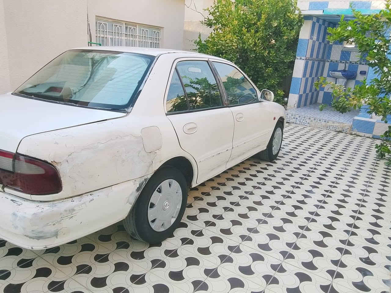 السلام عليكم. براتون  2002  نواب ضباط
رقم ديالى السياره حلوه وكاعده وغرفتهه نضيفه حيل.  صدر امامي جديد  خلفي تعبان  كهربائيات كلهه شغاله  تدفئة تبريد ثلج شغاله كير عادي السعر 18 وبيه مجال الاتصال ع الرقم ***********مكان سياره صلاح الدين قظاء بلد ناحيه يثرب
