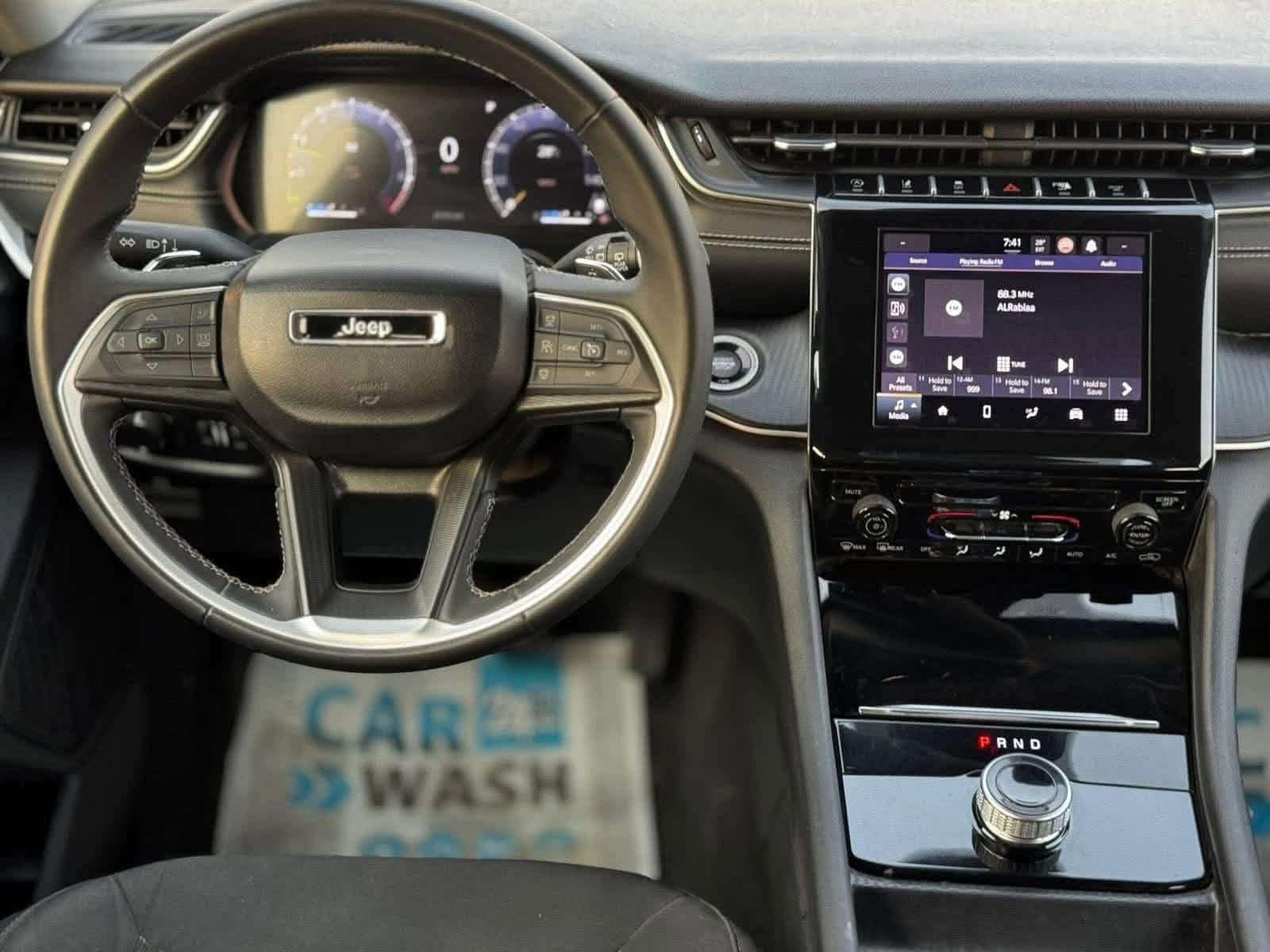 جيب كراند شيروكي لاريدو ٢٠٢٤وارد امريكي
مرقم بغداد
الشكل الجديد
المحرك V6 3.6L 
ماشيه ٢٥ الف فقط
٧راكب 
كامره خلفية (HD) 
حساسات تحذيرية    
تحذير الخروج عن المسار 
شاشة دجتال -شاشه كبيرة 10.1 انج - نظام الخرائط (GPS)   كشافات الضباب زنون 
شفتات بالستيرن 
الگير ماوس سستم صوت Alpine 
مكيف خلفي مع وحدة تحكم منفصلة 
تبديل بنيد - السونار بالمنشور
الصبغ جاملغ وباب وبنيد 

مكان السيارة 
بغداد السيدية

للاستفسار / *********** 
اتصال او خاص
