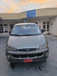 فان • ٢٠٠٥ • ورق ومجال