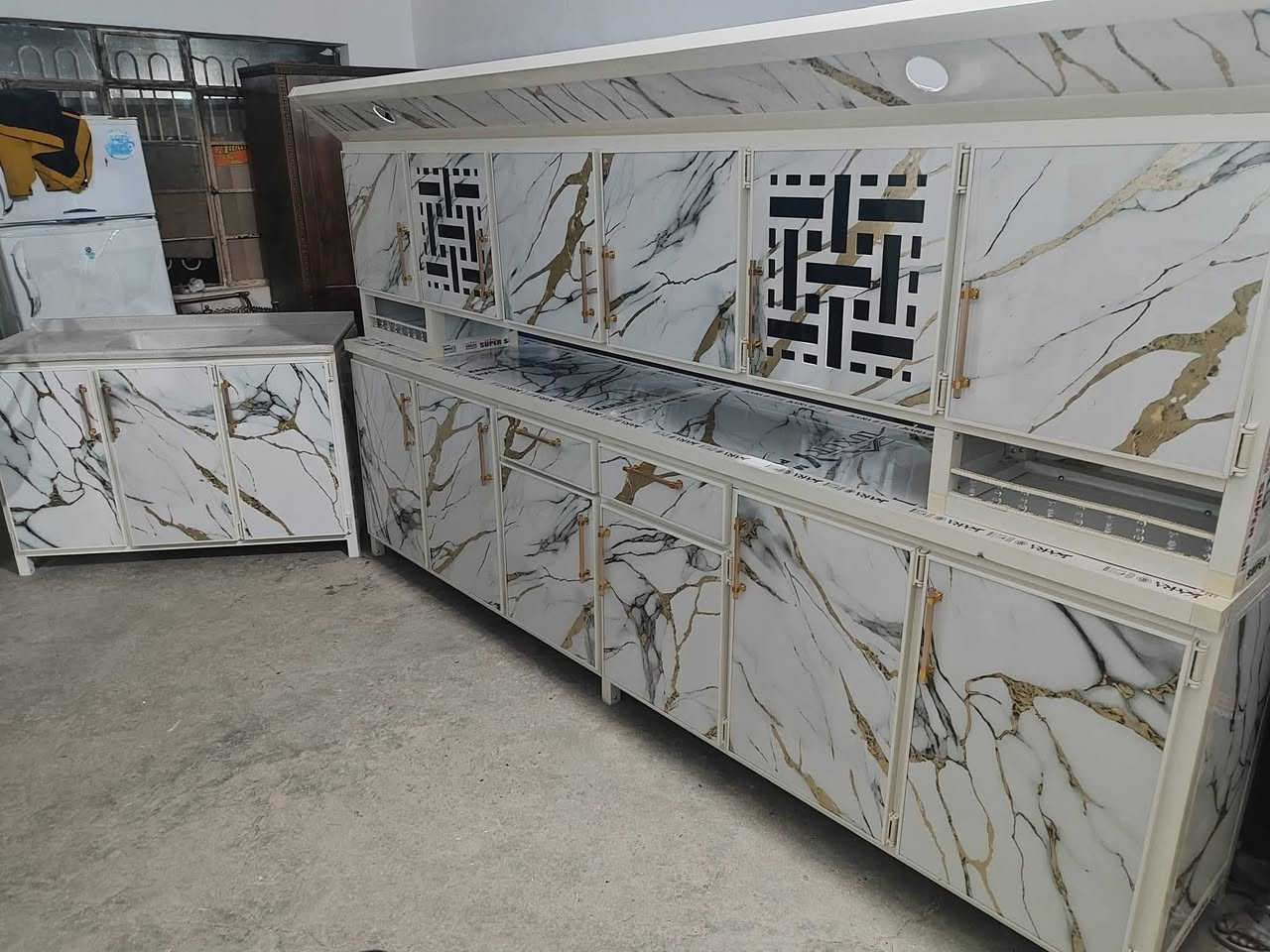 مجمع ليث ال سطام اليريد كاونتر فصال جديد موجود وذا عندك كاونتر مستخدم نستقبلو
ملاحضة اليريد فصال جديد اكو مواد ايراني واكو تركي واكو صيني
للإستفسار الاتصال ***********
