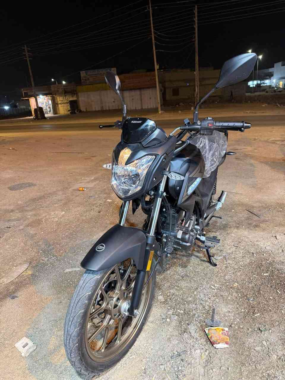 السلام عليكم
دراجه Rk 200cc موديل 2026 صارلها 20 يوم من طالعه من الوكيل مكفولة كفاله عامه من كلشي سعر 2700 وبيها مجال بيع فقط مكاني بصره كرمه علي 
***********
