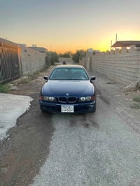 بي ام ٥٢٨i • اوتو • نيلي