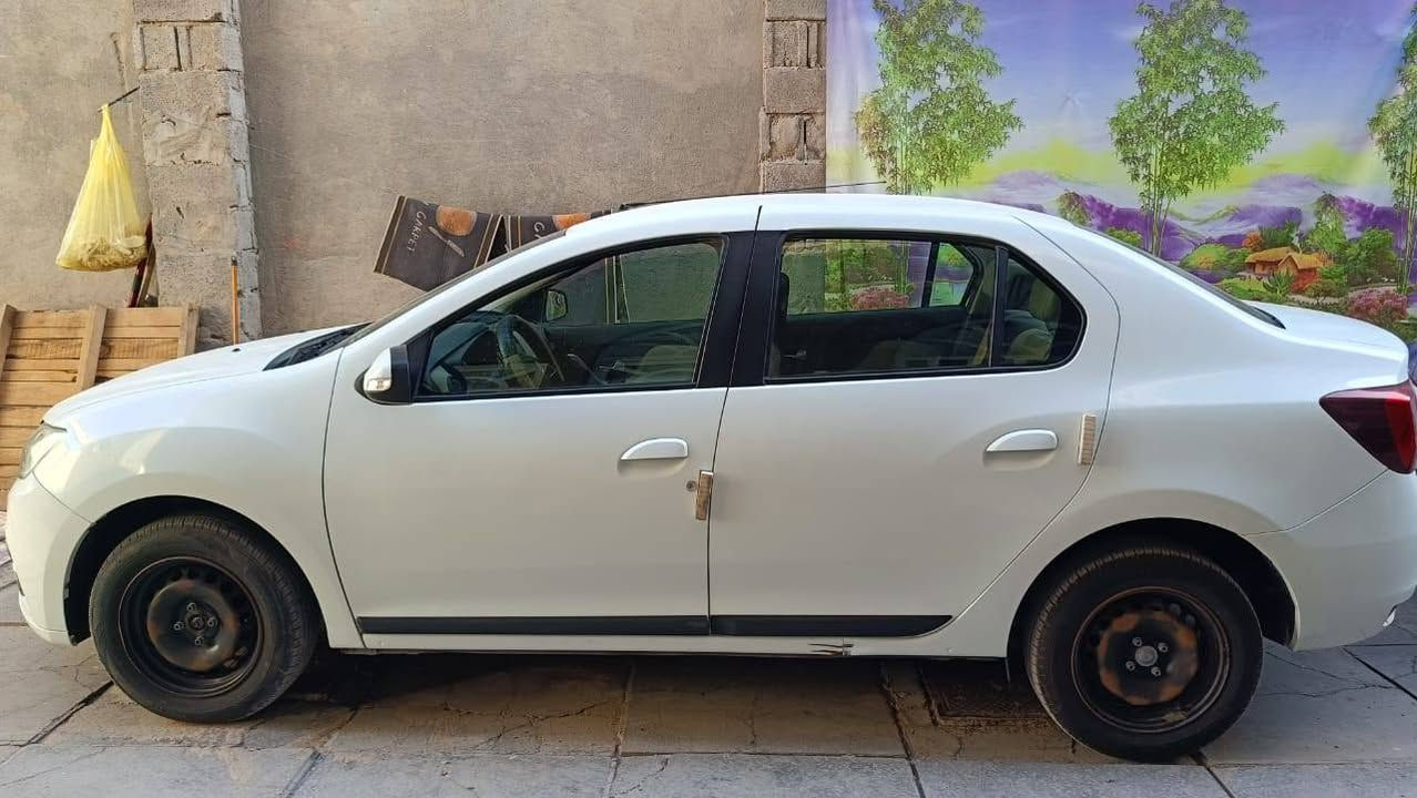 سياره رينو موديل 2022
سياره اقصاد
السعر 97 وبيها مجال 
ماشيه 60 الف وقابل للزيادة 
مكفولة 
مع بعض الملاحظات 
والي يريده يجي يشوفها وانا بخدمته بالشوف احسن
***********

