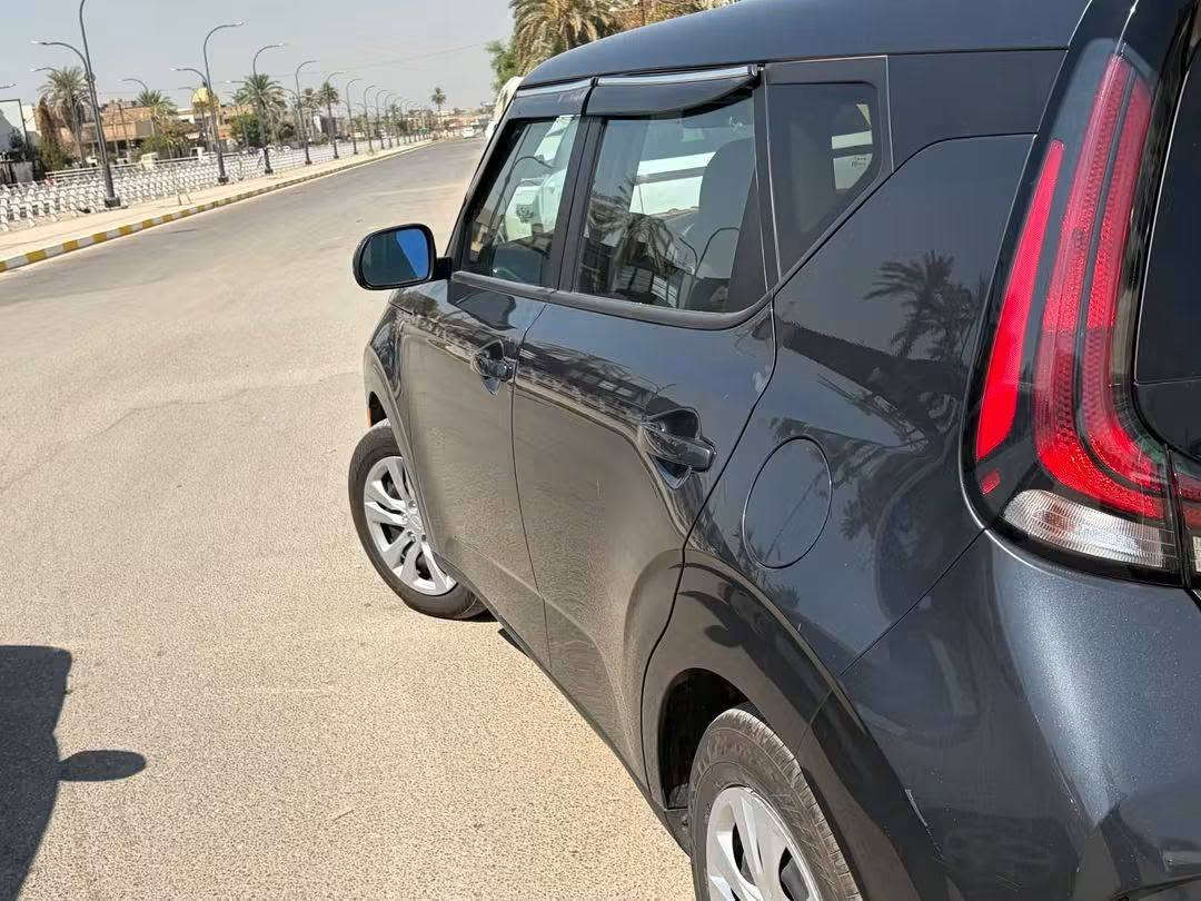 كيا صول 2025
الممشى ٨ الاف 
رقم بابل 
مواصفات معروفة 
محرك ٢٠٠٠
كامره 
تحكم جهتين 
حادث قطعتين .. جاملغ وبنيد 
بارد حافة الباب ..
سعر ١٤٥$ 
للتواصل واتس فقط [***********] 
مكان السياره / بابل / حلة / حي الجمعية .
