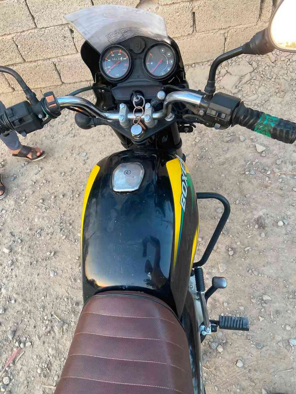 سلام عليك ((مكلف بلنشر ))
للبيع دراجه بوكسر19 
مرقم سنويه 2028/12
تحويل ثاني يوم شرط 
نظافه 100%كهربائيات شغاله 
كفاله عامه تفاصيل اكثر اتصل 
رقم صاحب الدراجه ***********
