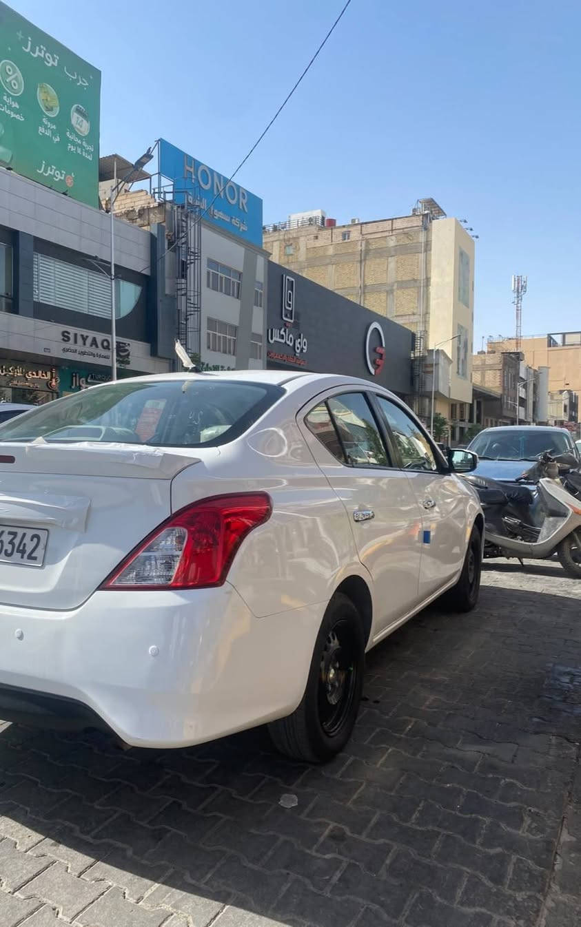 السلام عليكم للبيع نيسان سني مديل 24 بسم الشركه
مكان نجف سعر 112 وبيه مجال استفسار لاتصال ***********
