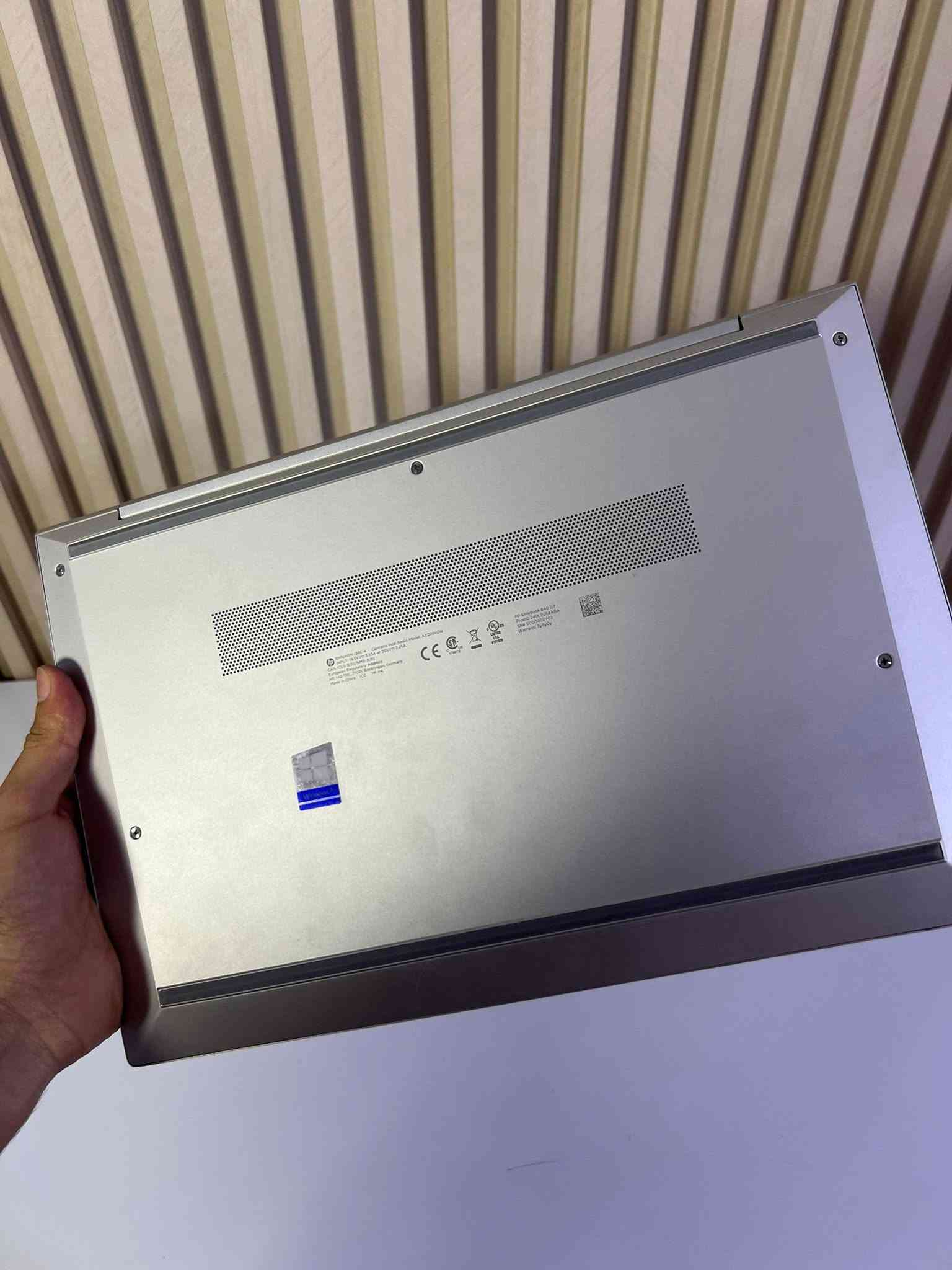 لابتوب اج بي
متوفرة 
HP EliteBook 840 G7
Core i5 الجيل العاشر
الرام :  16GB DDR4
الذاكرة : SSD 512GB NVMe
شاشة 14” FHD
⌨️ كيبورد مضيء + بصمة اصبع
شاحنه تايب سي وياه وجنطة

-سعرها 425 الف 
مكاني بغداد ، واكو توصيل لباقي المحافظات ، اتصل او راسلني على الواتساب 
***********
