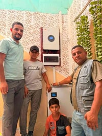 طاقة شمسية • بطاريات ليثيوم • ١٠ كيلوواط