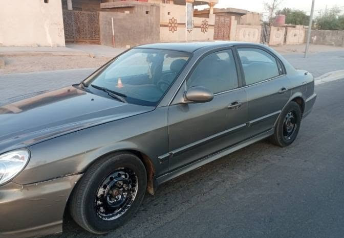 السلام عليكم سوناتة للبيع موديل 2002 رقم انكليزي سنويه 34 تبريد غاز فقط كير مكينه مكفولات تحويل ثاني يوم باسمي رقم بغداد مشروع وطني  سعرها 62 وبيها مجال باقي الاستفسار على الاتصال واتس اب ***********
