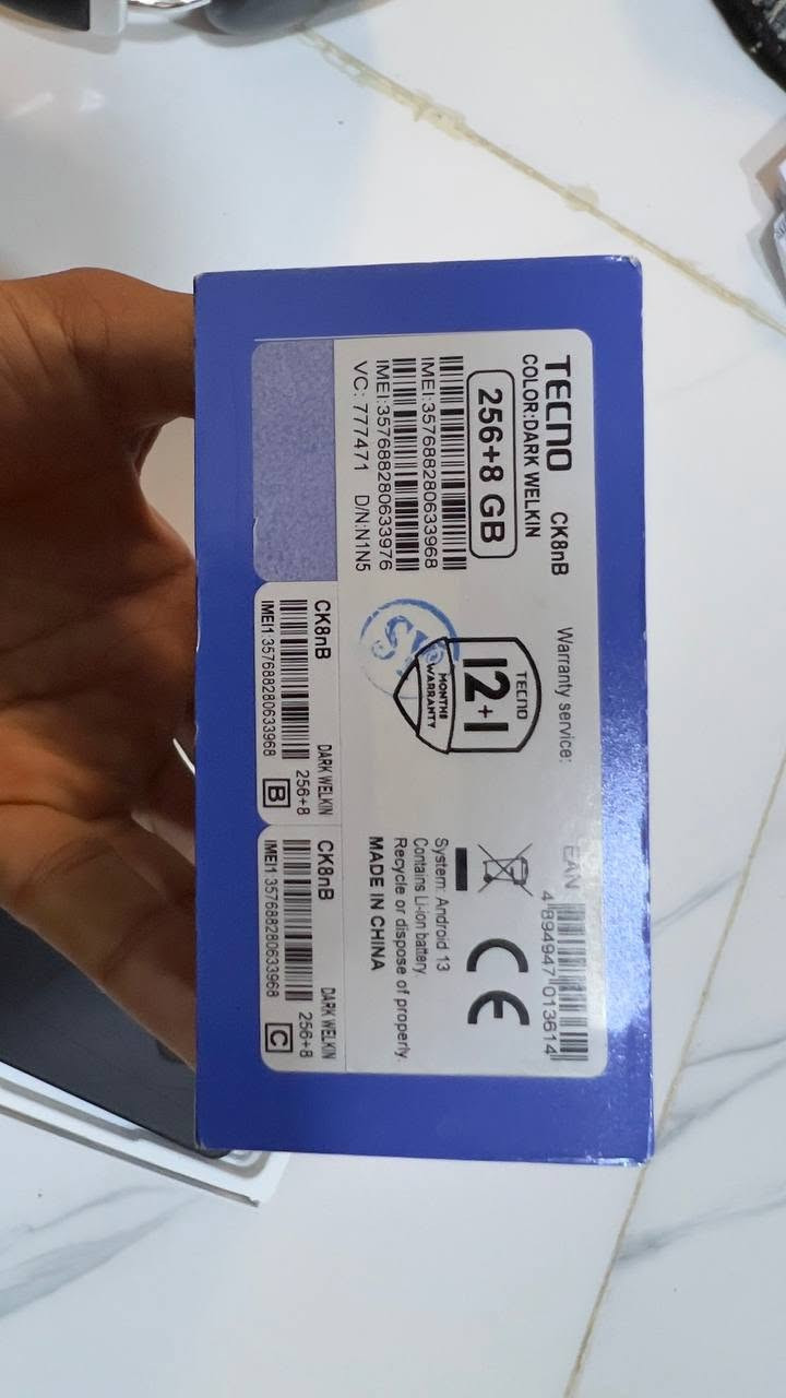 تكنو كامون نسخه الـ5g  مو العادي 
الذاكره  256 + ذاكره رام 16
وسرعة لمس الشاشه 120HS
وسعه البطاريه 5000
السعر قفل 200 
للتواصل ‏‪***********‬‏ واتساب
