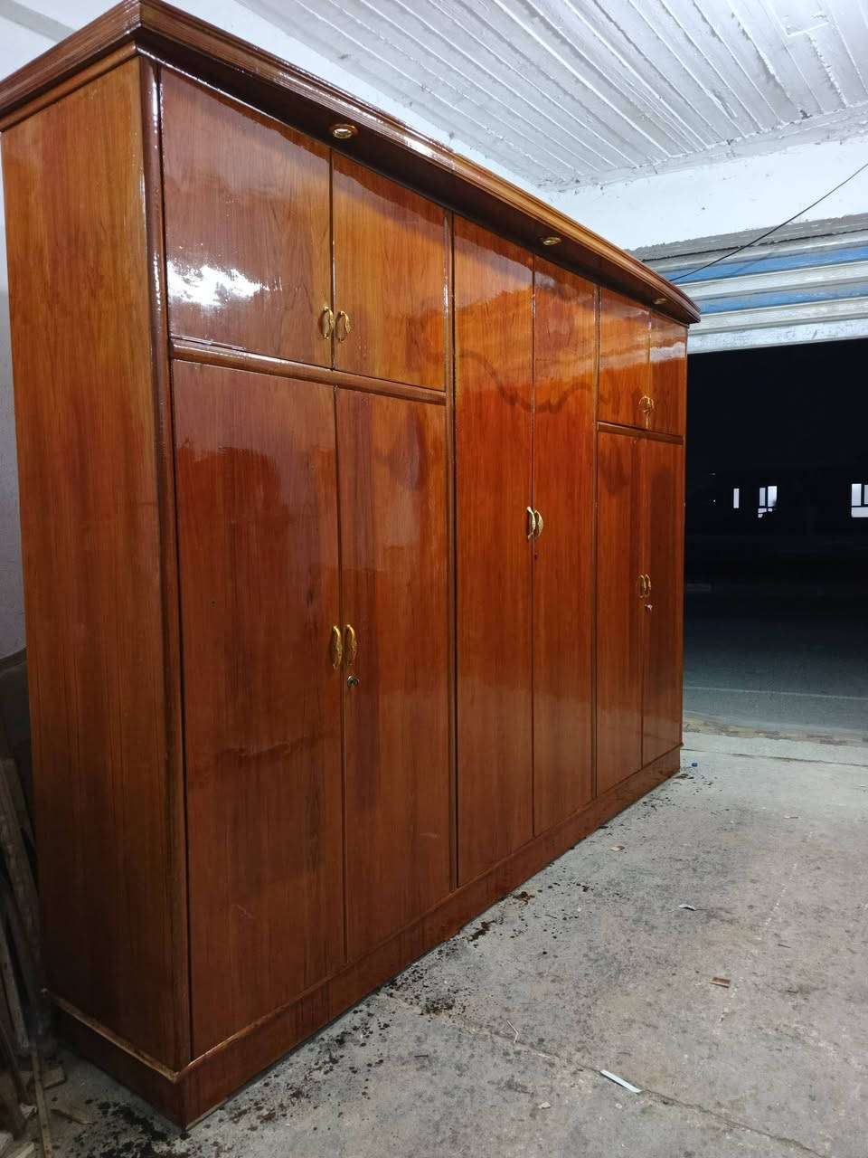 كنتور 6ابواب مستعمل طابقين صاج داخل وخارج صاج حطاطه الرمادي الصوفيه قرب مطعم قصر الابيض السعر 400بي مجال واتساب ***********
