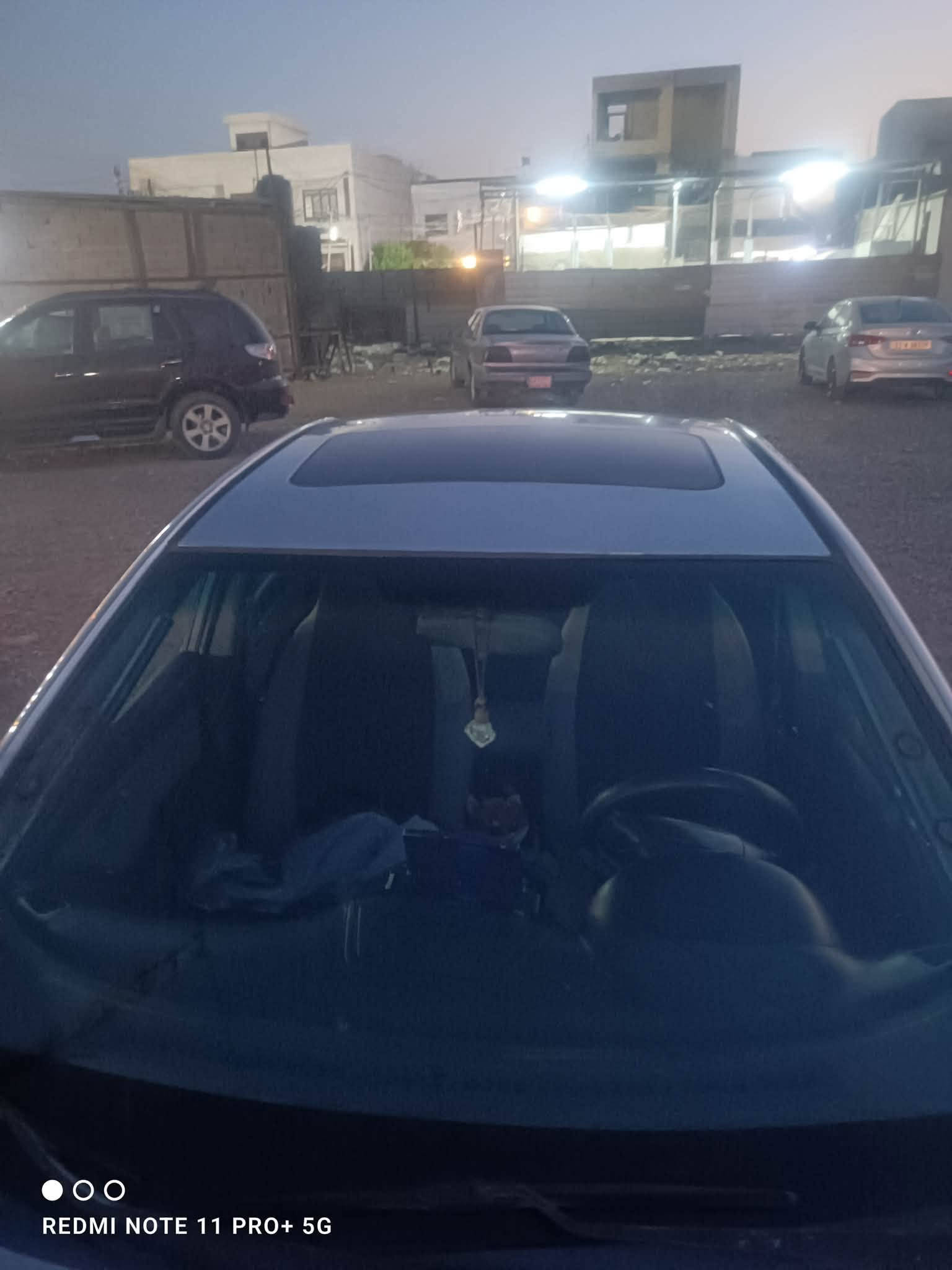 السلام عليكم
النترا ٢٠٠٩ خليجي 
محرك ١٦٠٠
بيها ٣ قطع تبديل بدون صبغ 
وبيها بارد جاملغ خلفي جهة السايق 
رقم بغداد بسمي هزة جديدة سنوية لل ٣١
صدر نضيف 
تايرات نضيفة 
تبريد شغال
فتحة سقف 
السعر ٨٧
هاتف ***********
مكانها البياع شرطة الخامسة

نص مكتوب في الصور:
- REDMI NOTE 11 PRO+ 5G