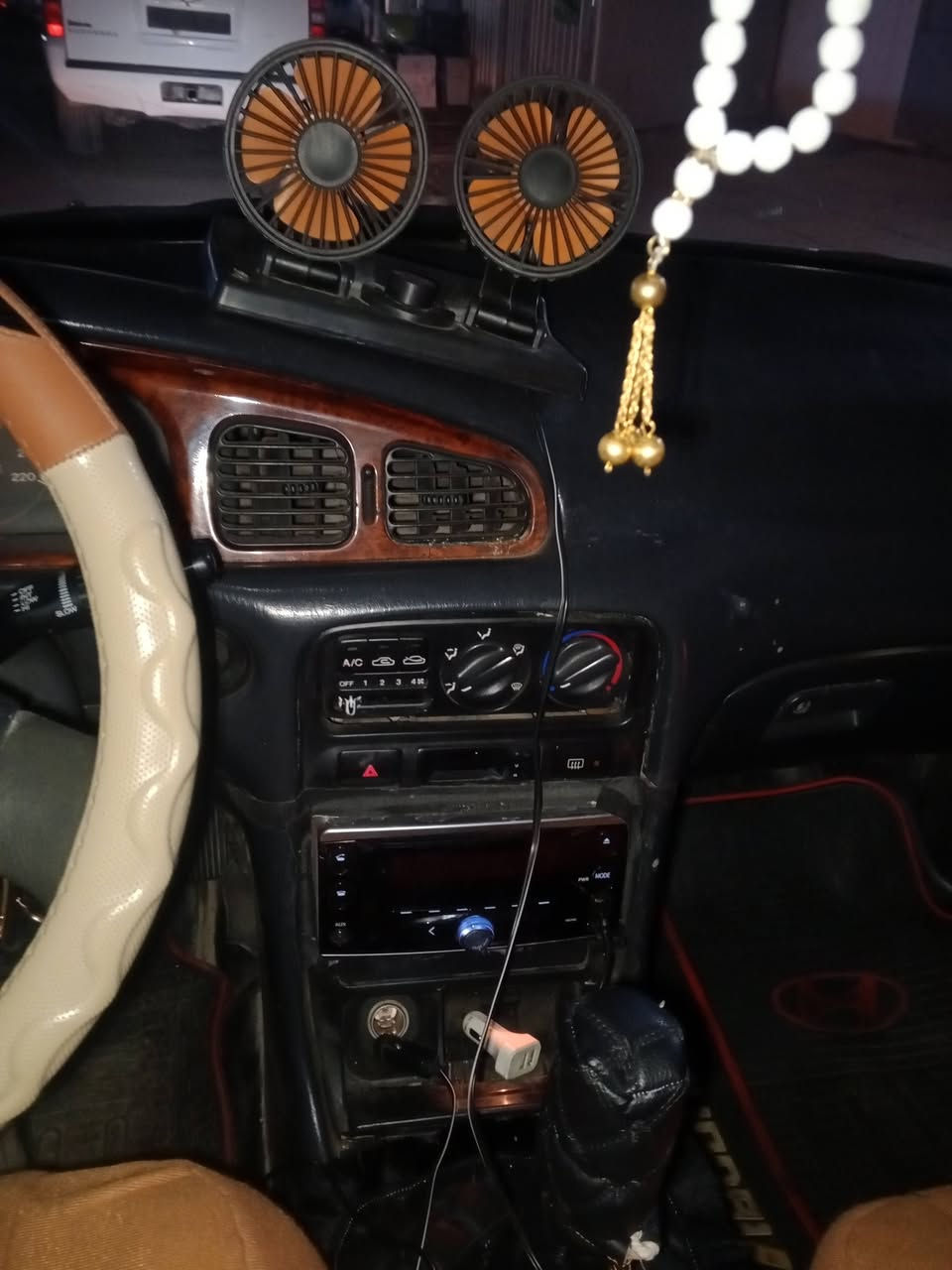 سلام عليكم سوناتا تو نضيفه جدا موديل 95 مكينه مسكر نظيفه جدا تبريد ثلج رقم قادسيه بسمي مشروع وطني مصبوغه حزام رقم انكليزي كير عادي جاهزه بغداد حي العامل سعر35 مستعجل على عندي بناء هذا رقم بيه واتساب خابرني راسلني @ الايت زنون ***********
